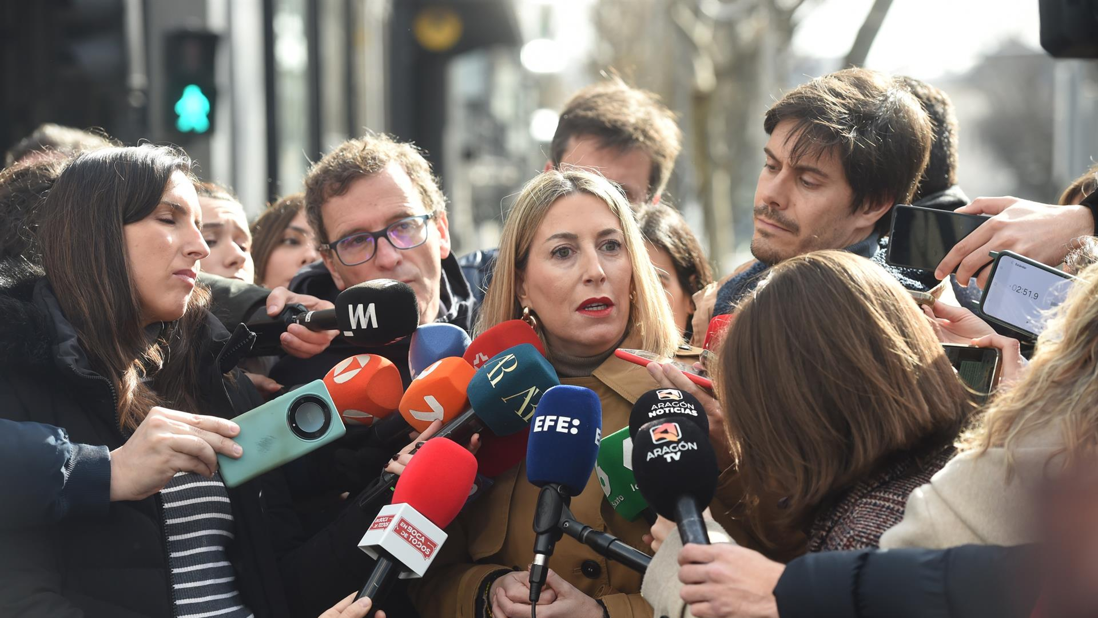 Guardiola avisa de "tiempos raros y con mucho ruido" en política y pide a Vox que decida ya si "se pone a trabajar"