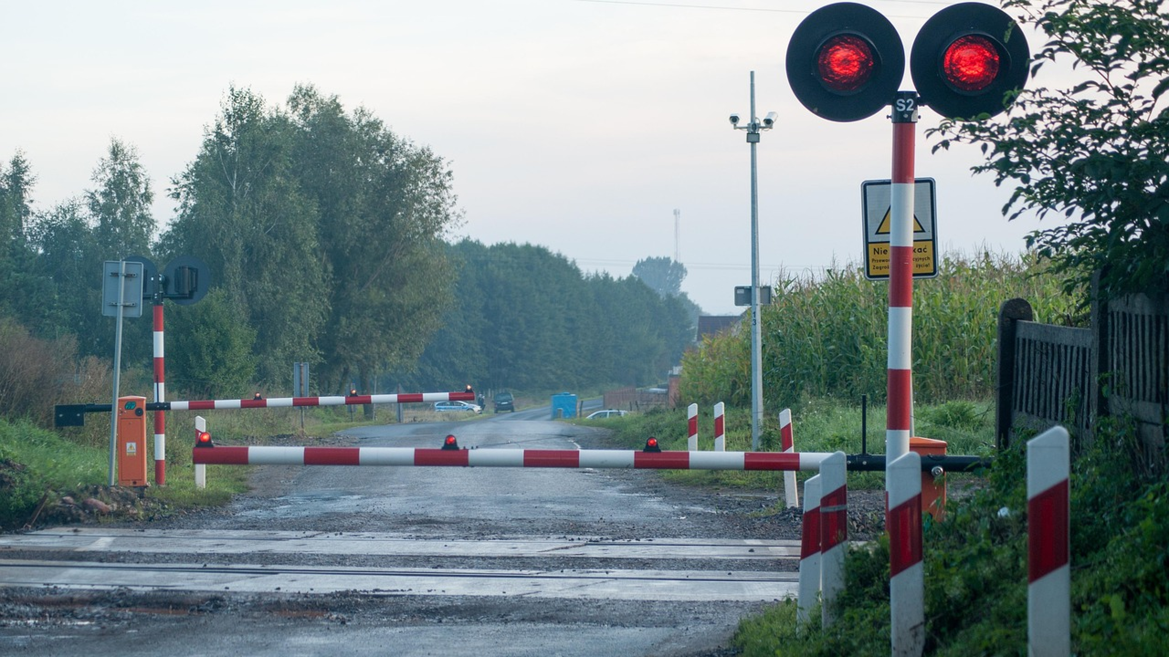 El tren de Salamanca, una "puerta abierta a cualquier problema" con más de 50 pasos a nivel sin eliminar