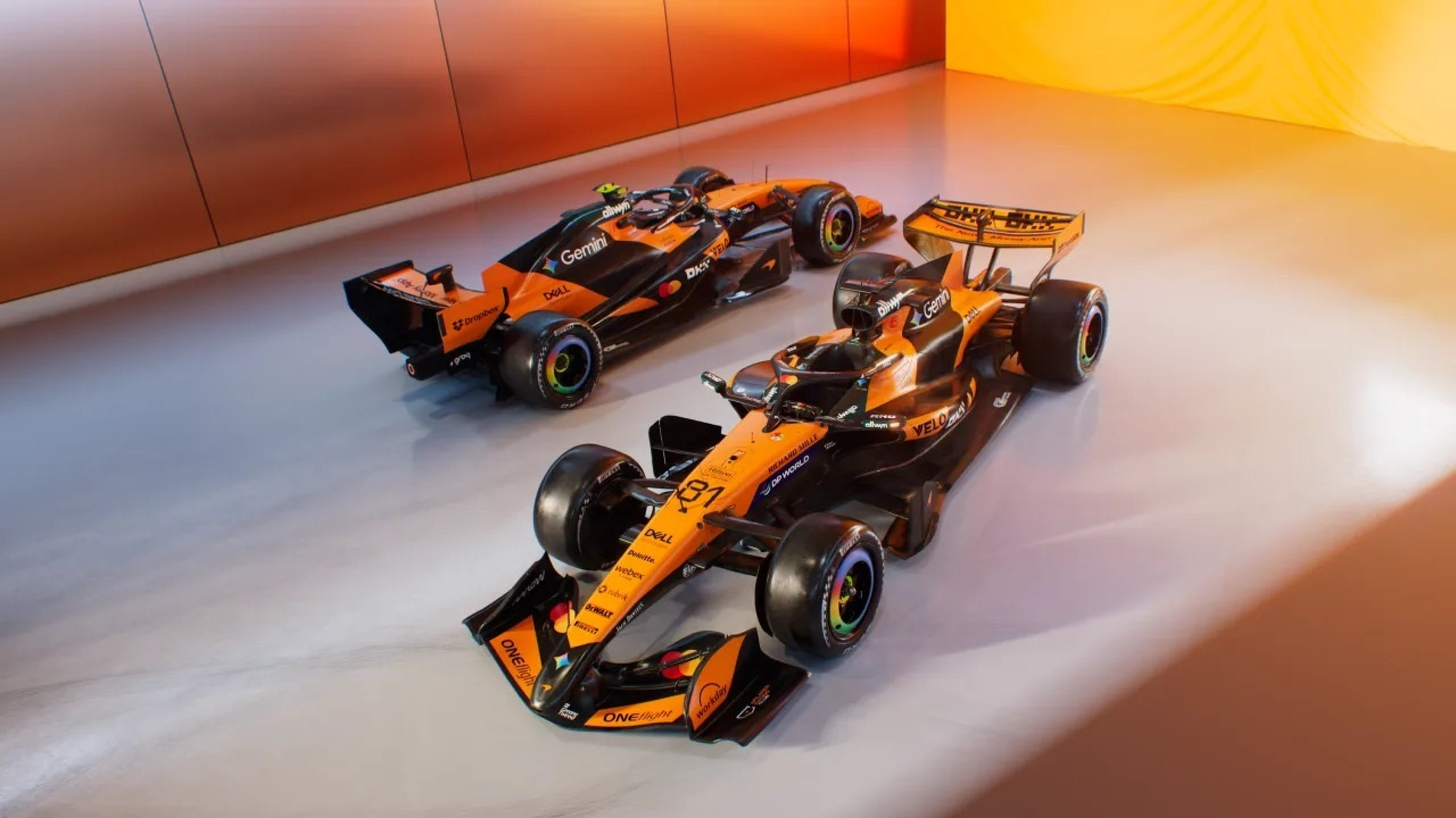 McLaren repite el "icónico color papaya" en el MCL40