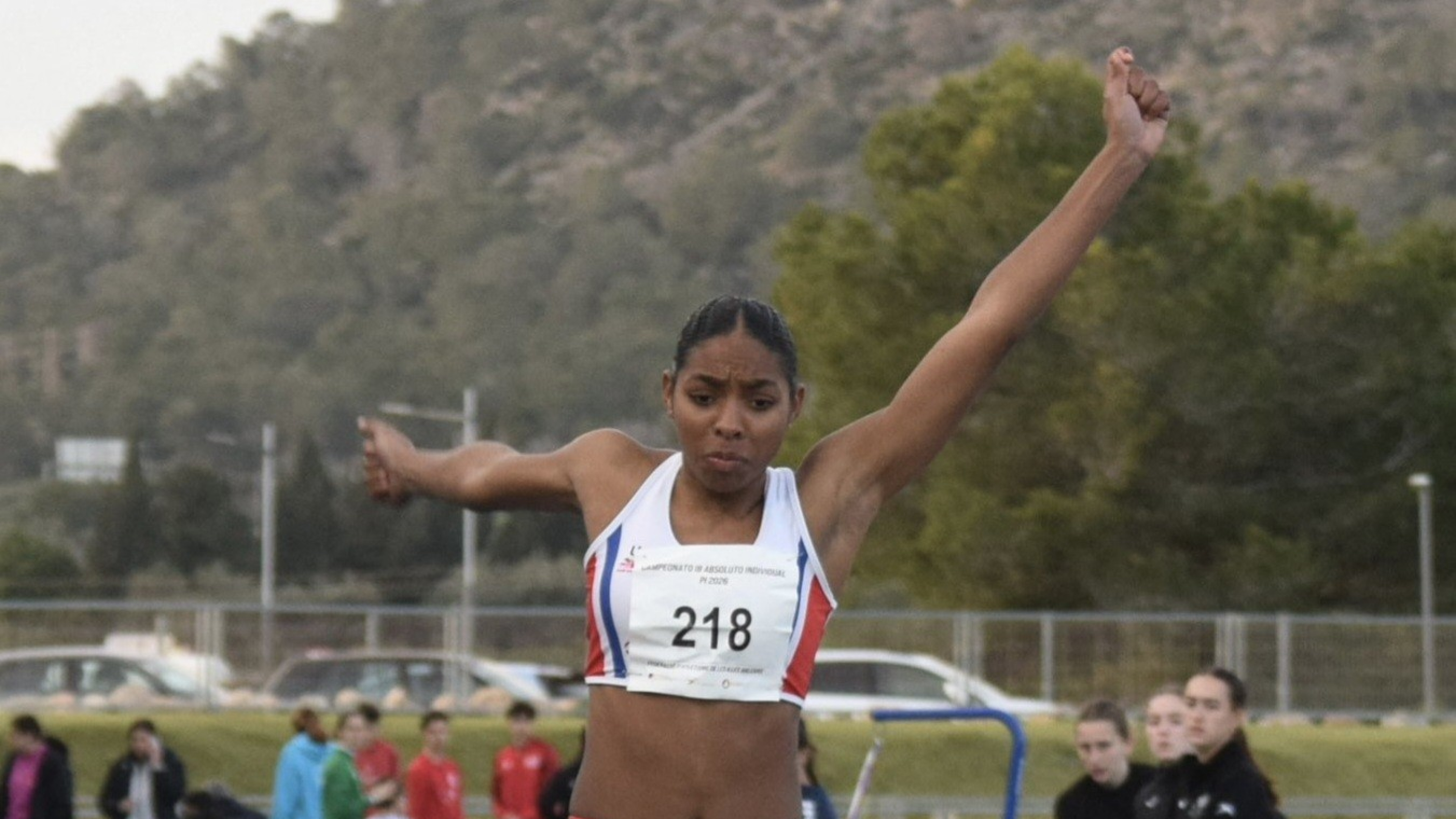 Brenda Santos, un salto hacia el futuro en el atletismo balear