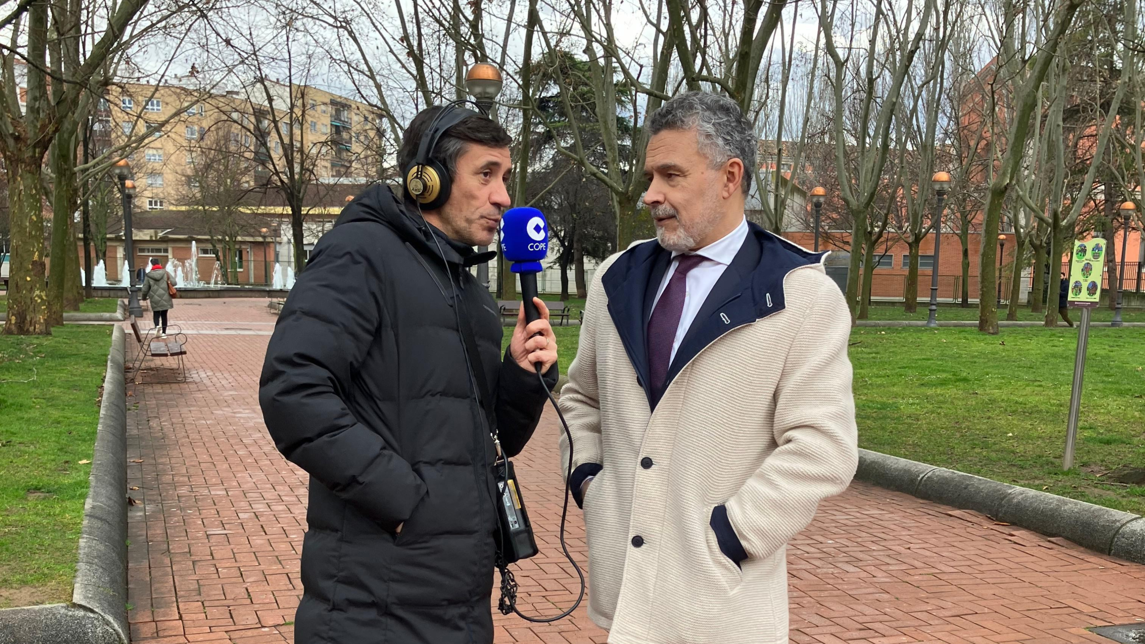 Logroño activa un plan pionero para la limpieza a fondo de todos sus barrios: "La oficina es la calle"