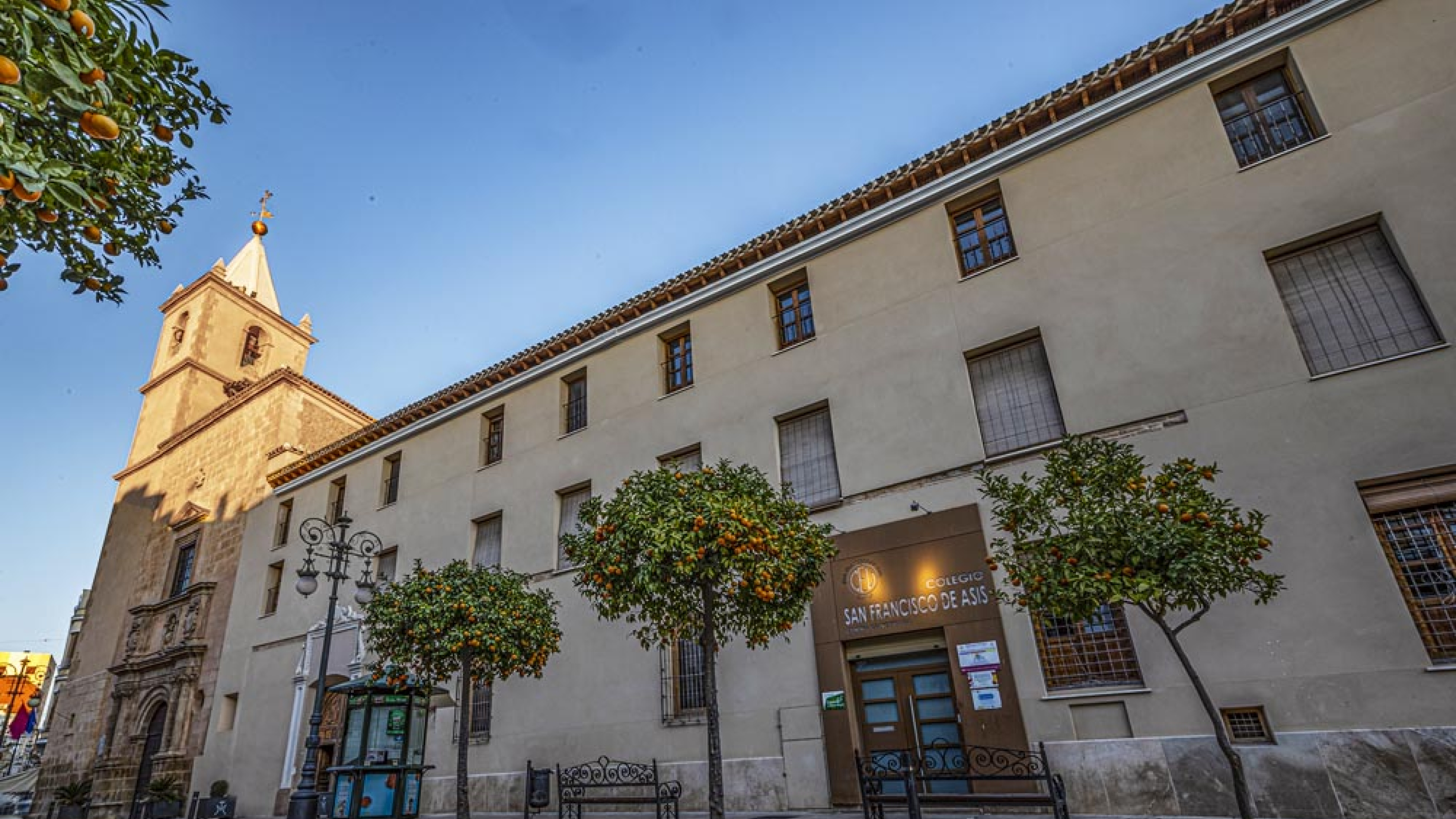 El colegio San Francisco de Lorca abre sus puertas a las familias