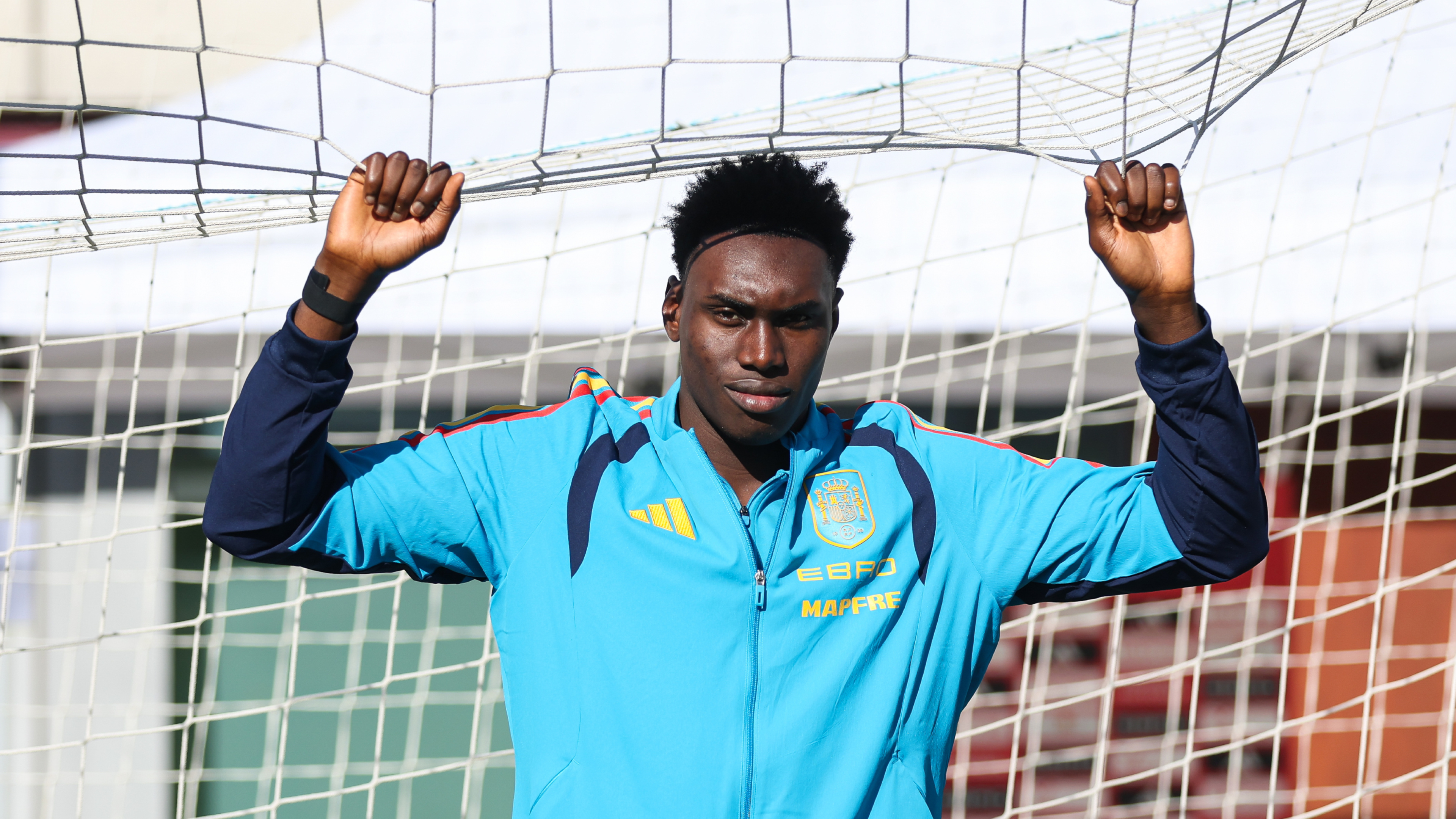 Samu Aghehowa se rompe el cruzado y se pierde el Mundial