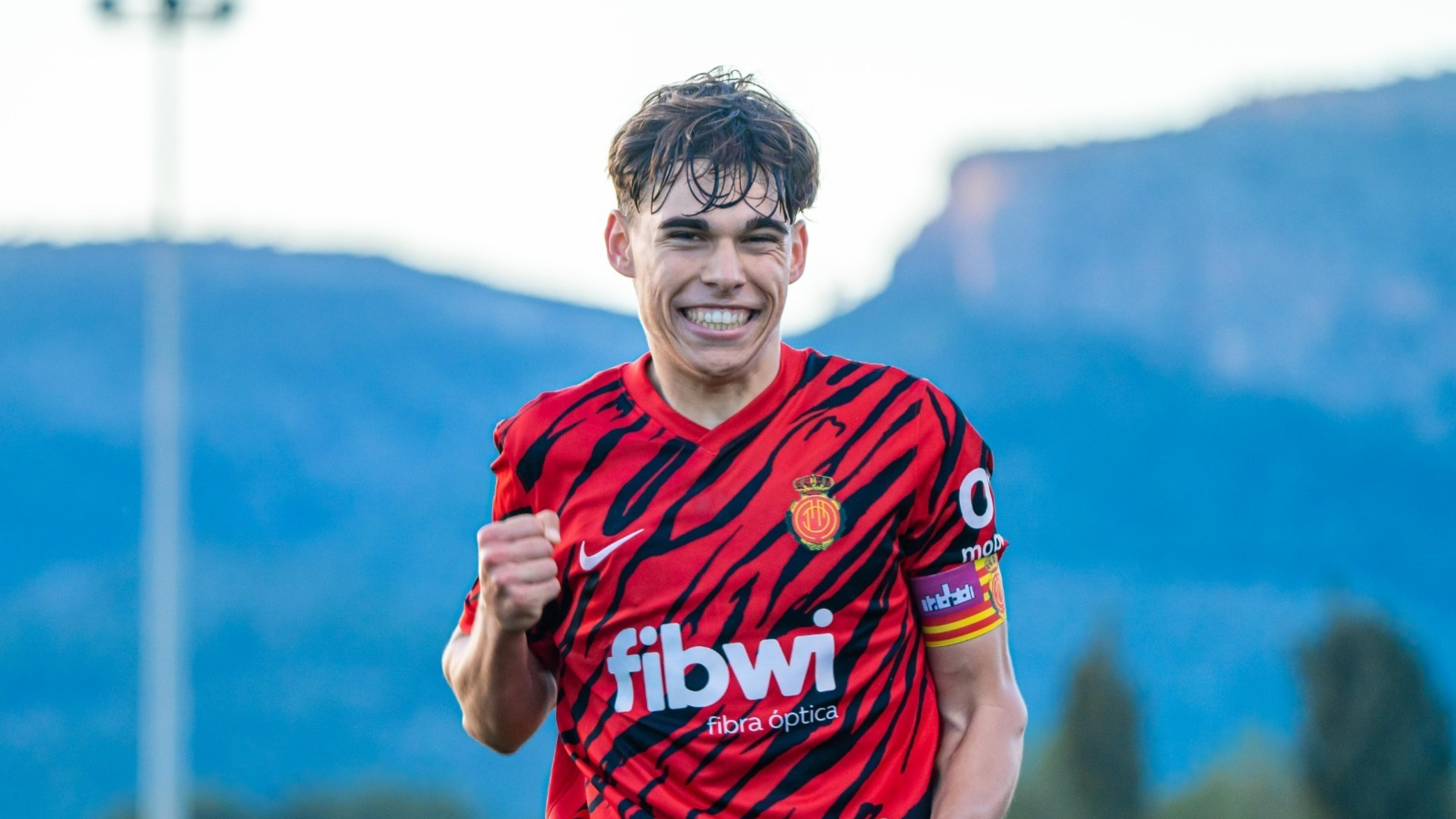 La temporada para olvidar a Jan Salas, grave lesión tras regresar al RCD Mallorca procedente del Córdoba