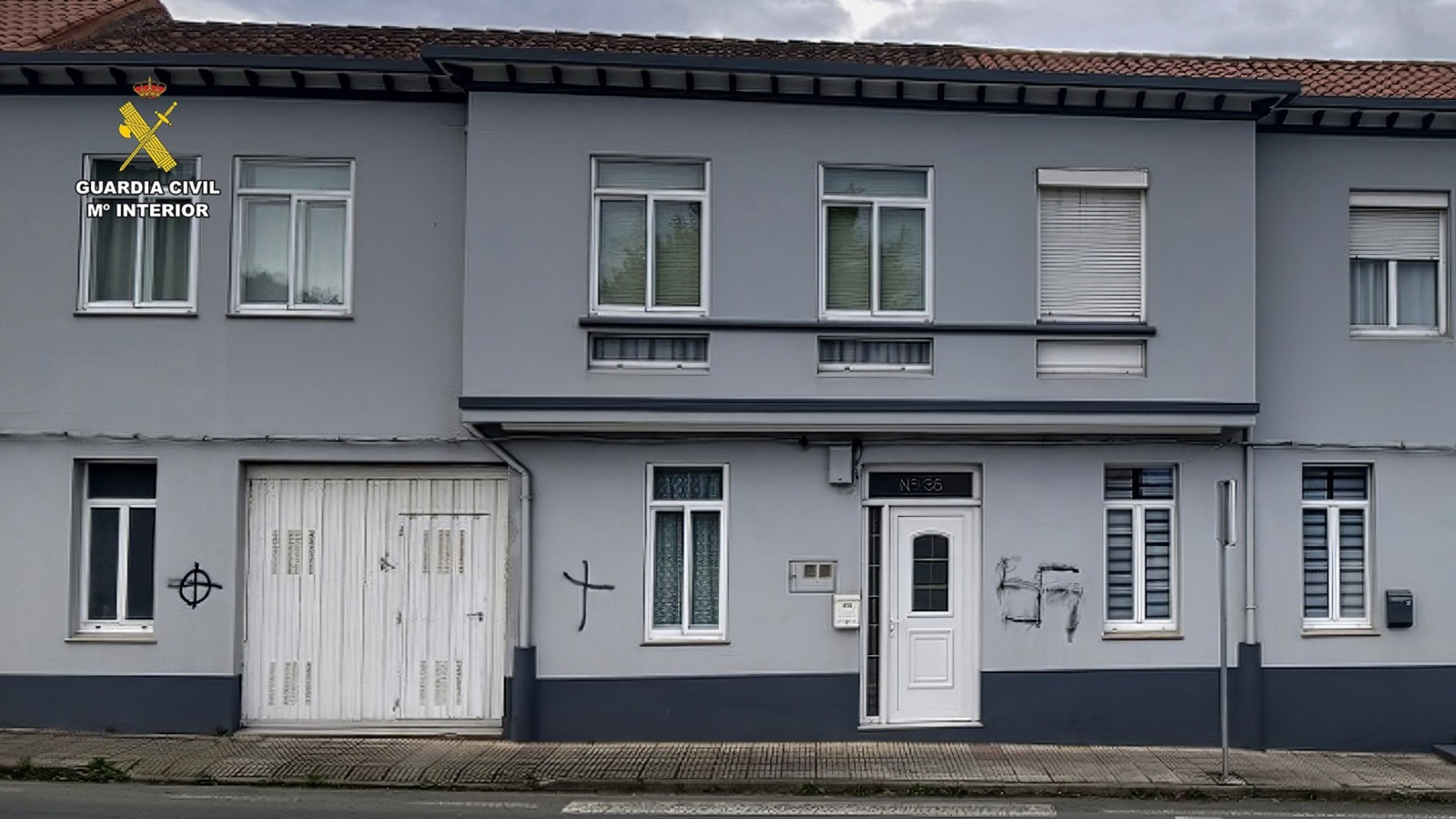 La Guardia Civil detiene en Cariño al autor de una serie de pintadas amenazantes y hostigamiento