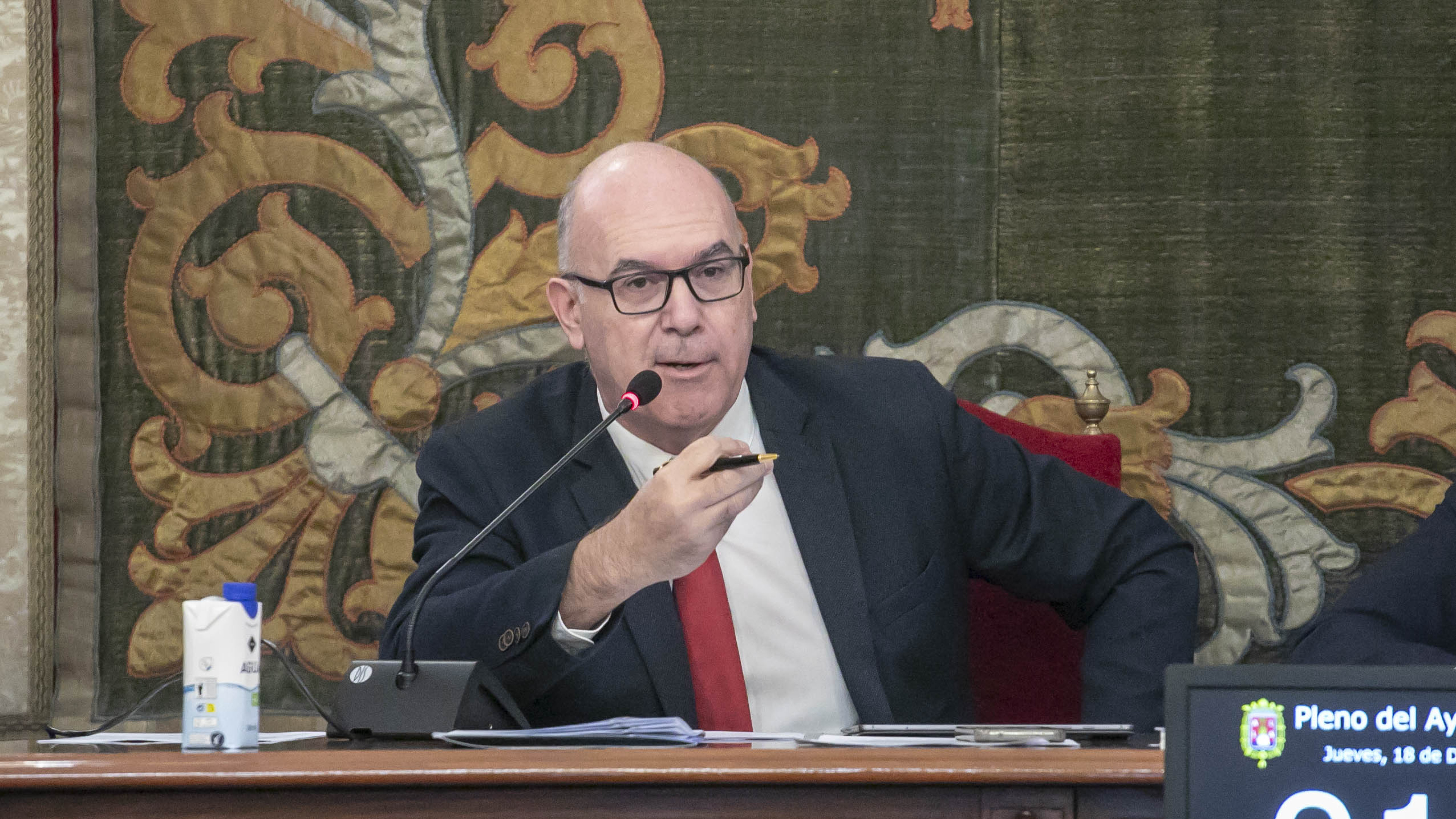 Alicante veta la vivienda protegida a concejales y asesores