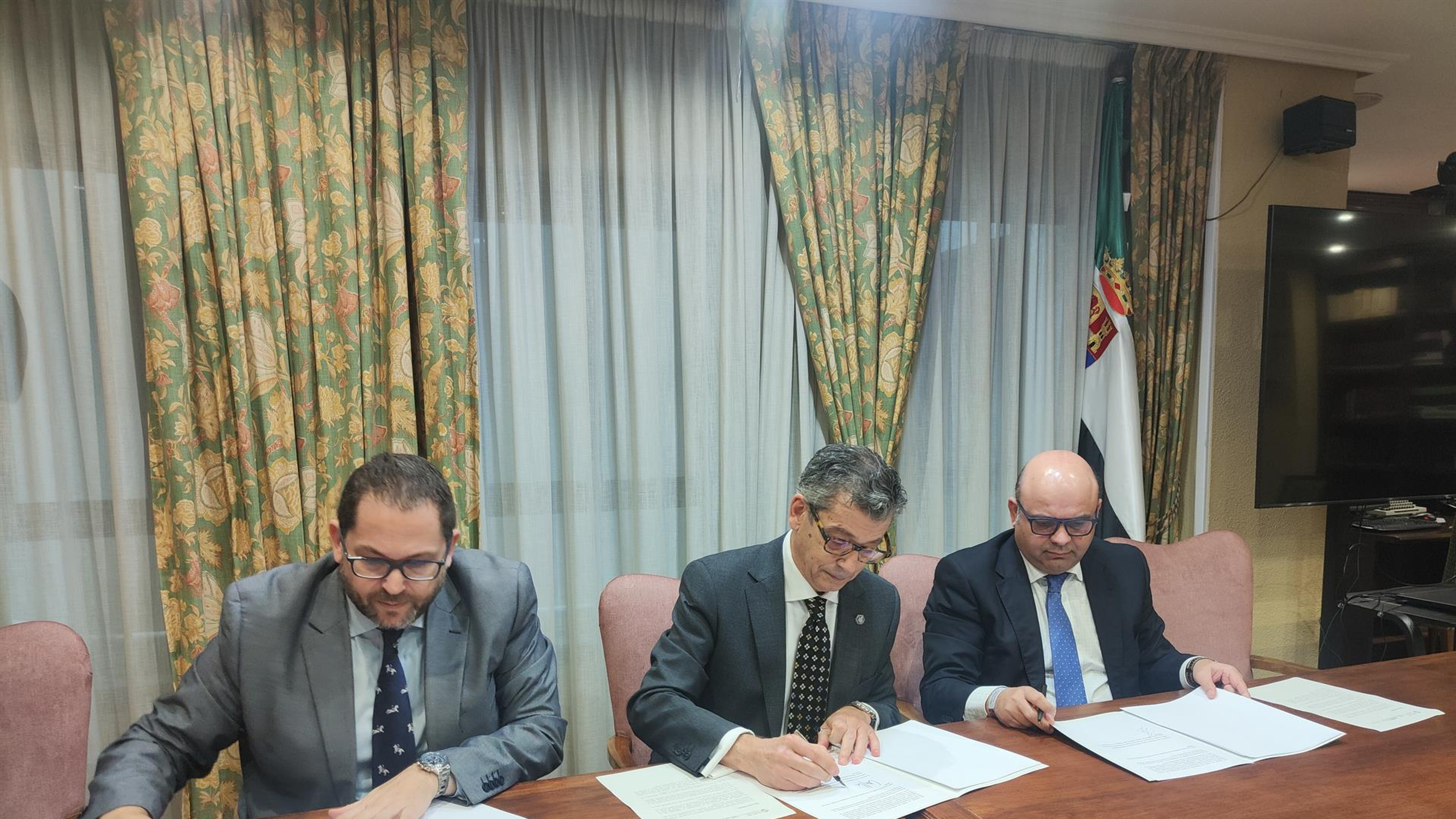 Extremadura promueve un pacto para agilizar la justicia impulsando la conformidad en los casos penales