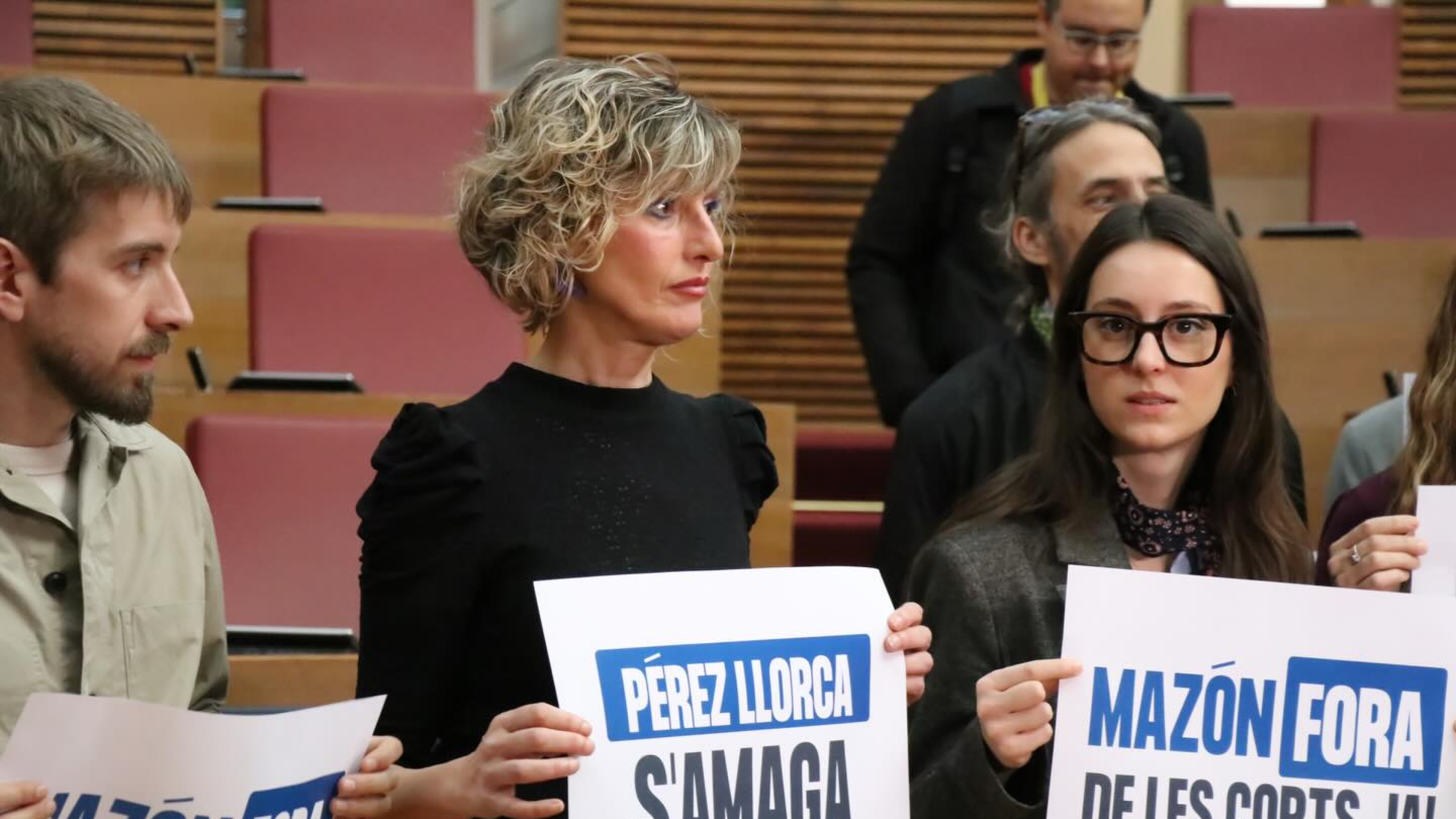 Compromís denuncia parálisis en Les Corts y el reparto de vivienda pública a "los de siempre"