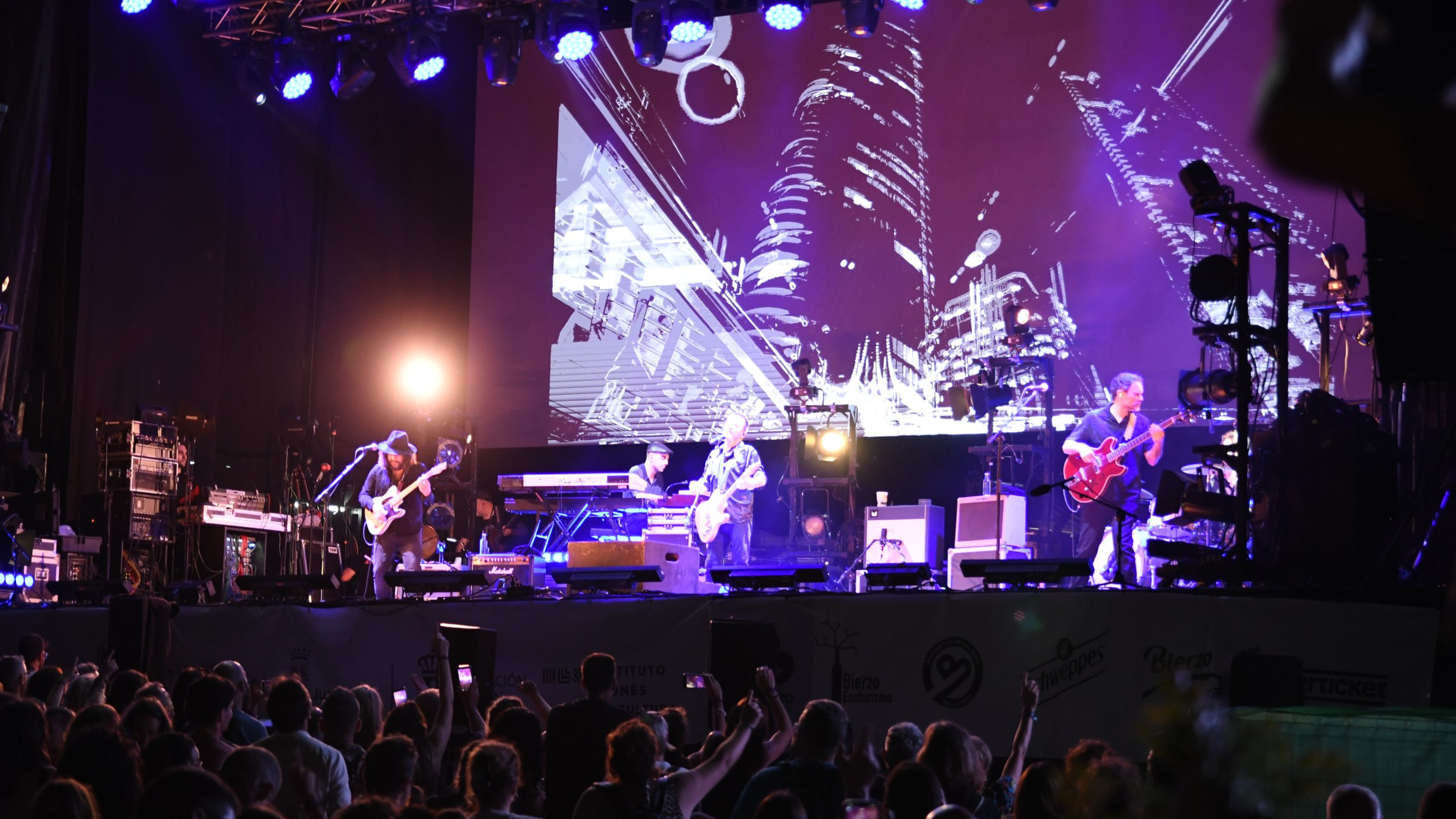 Loquillo, Miss Cafeína y León Benavente encabezan el cartel de Musicamino 2026 en Villafranca del Bierzo (León)