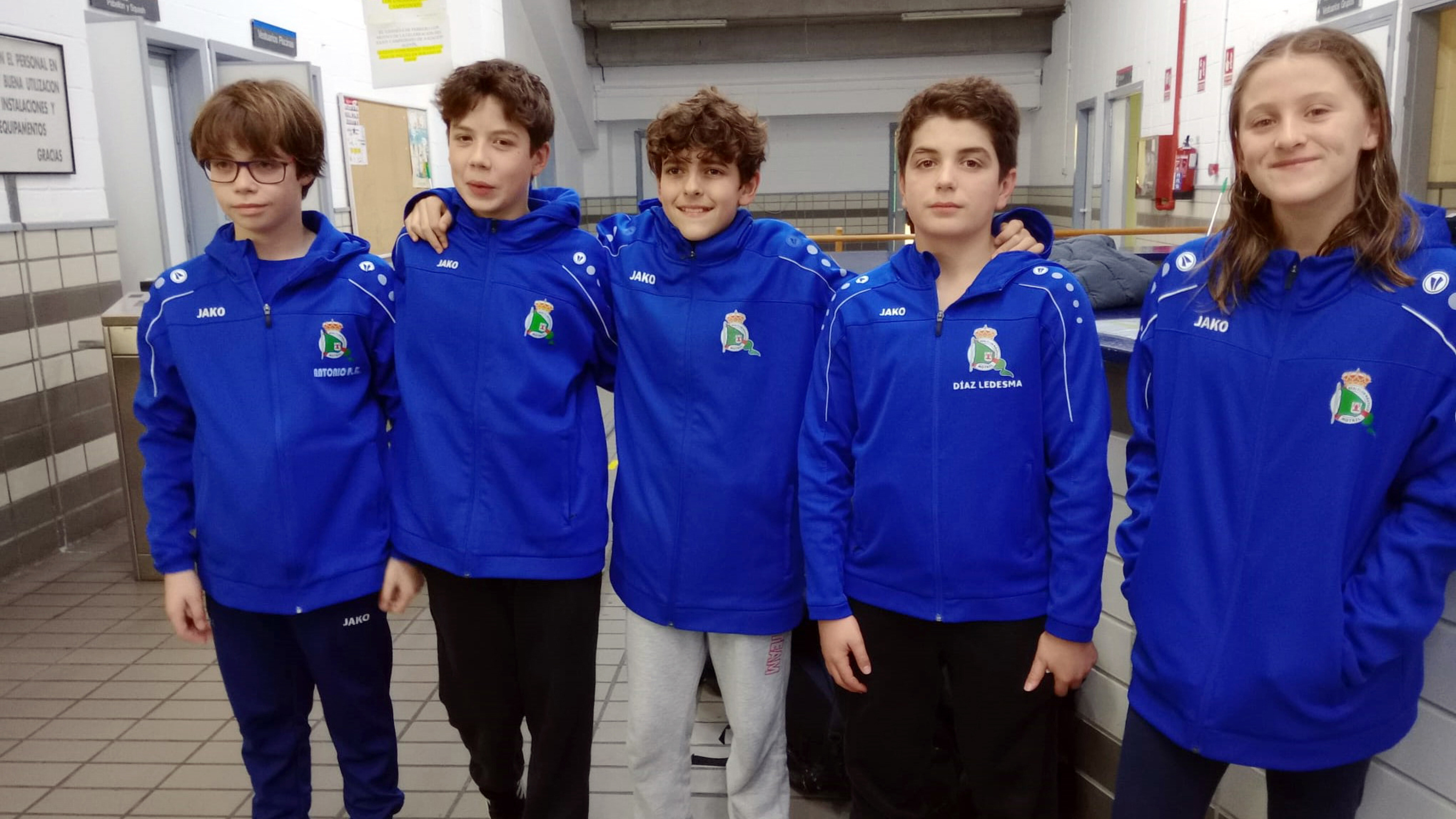 El nadador Bartolomé Díaz suma tres platas y un bronce en el Andaluz alevín