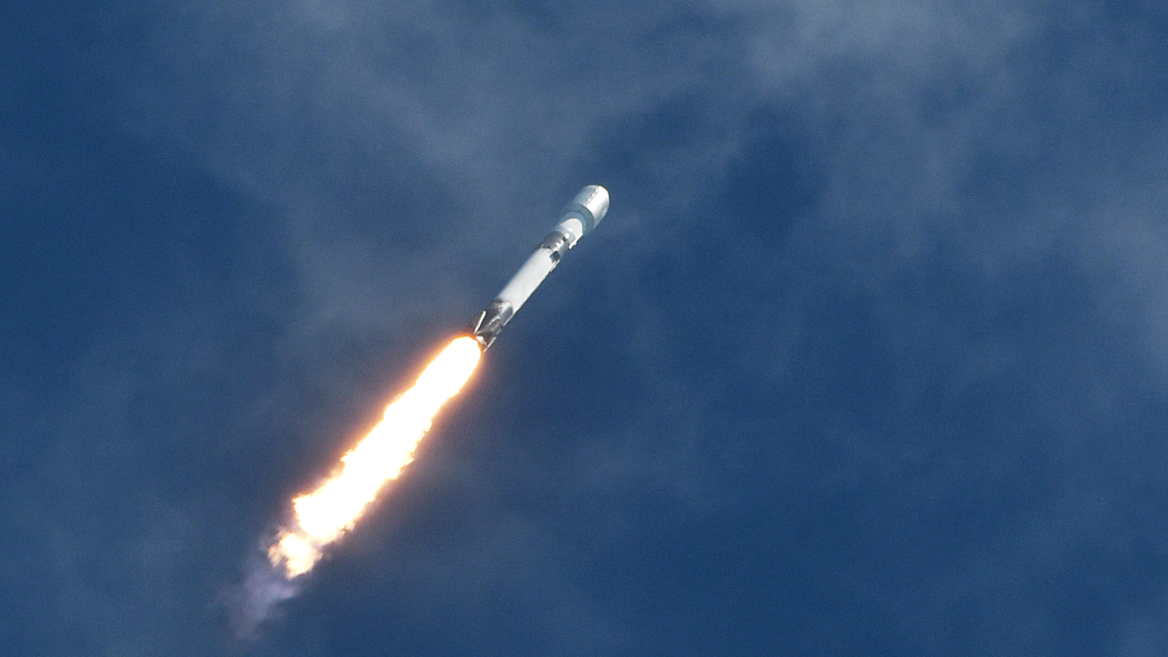 La nueva arma de China de pulsos capaz de destruir satélites en órbita desde el suelo: este es el impacto que tendría