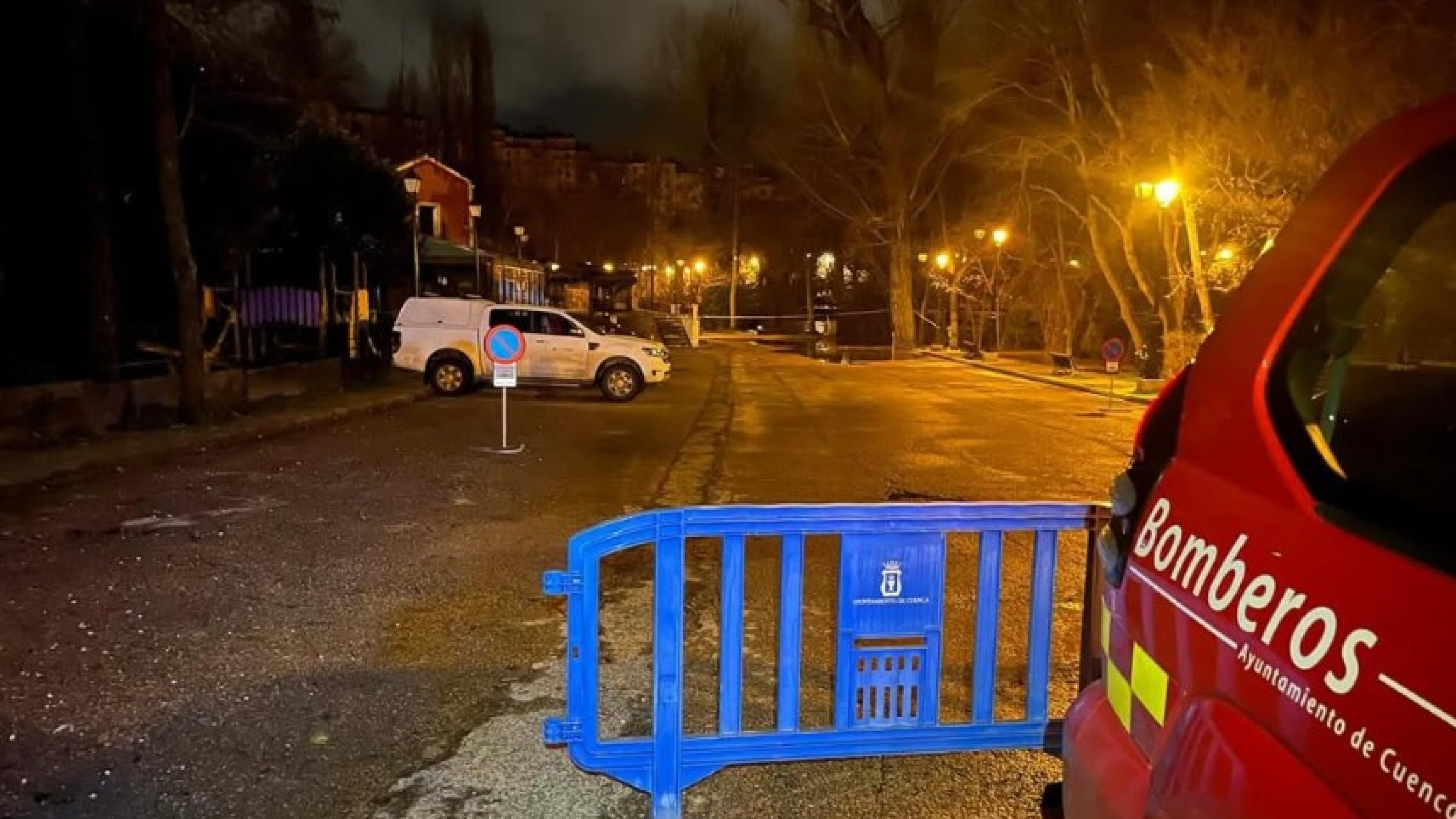 El río Júcar entra en nivel rojo en Cuenca y obliga a extremar la precaución