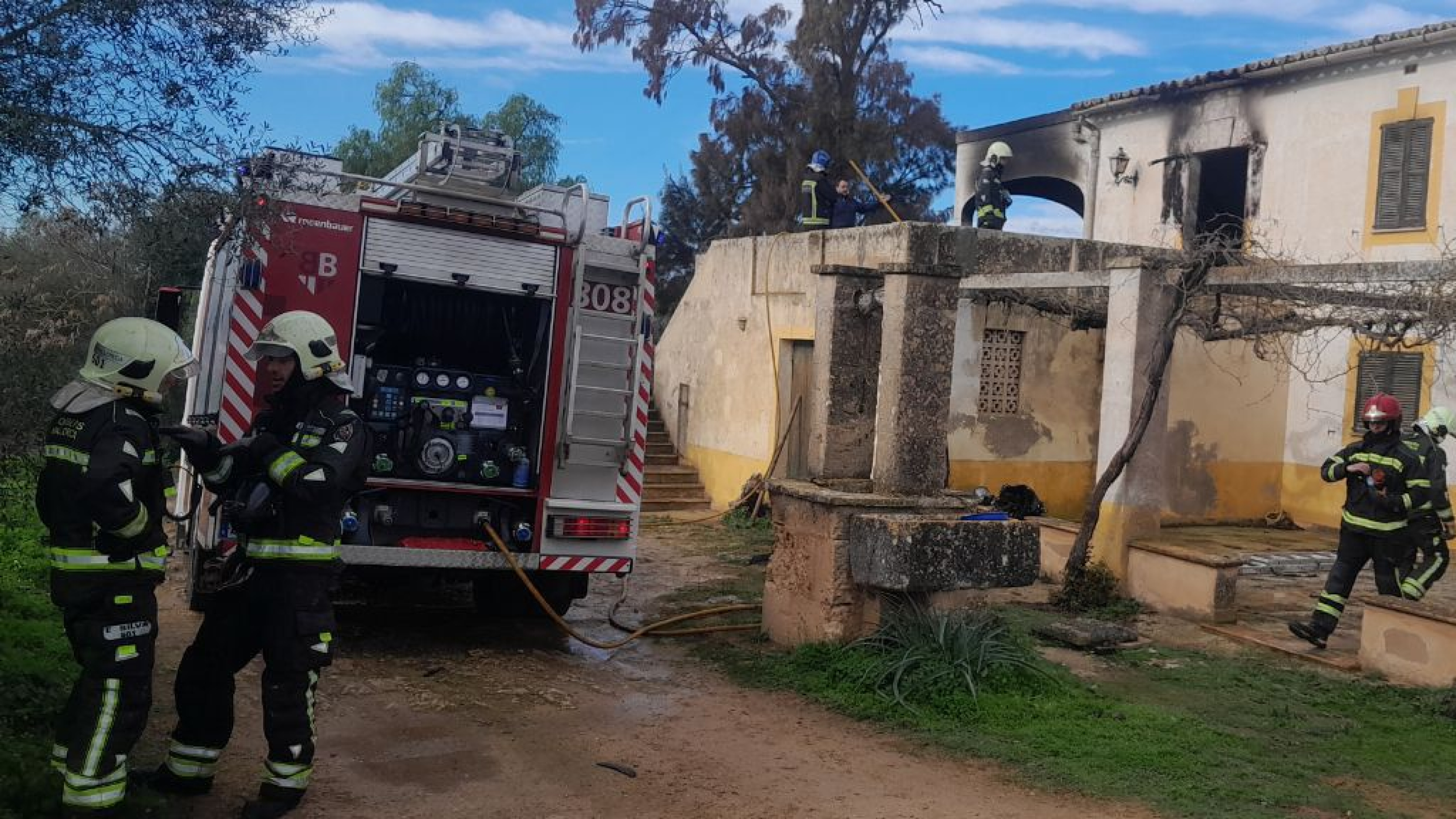 Tragedia en Vilafranca: Fallece una mujer de 80 años en el incendio de su vivienda