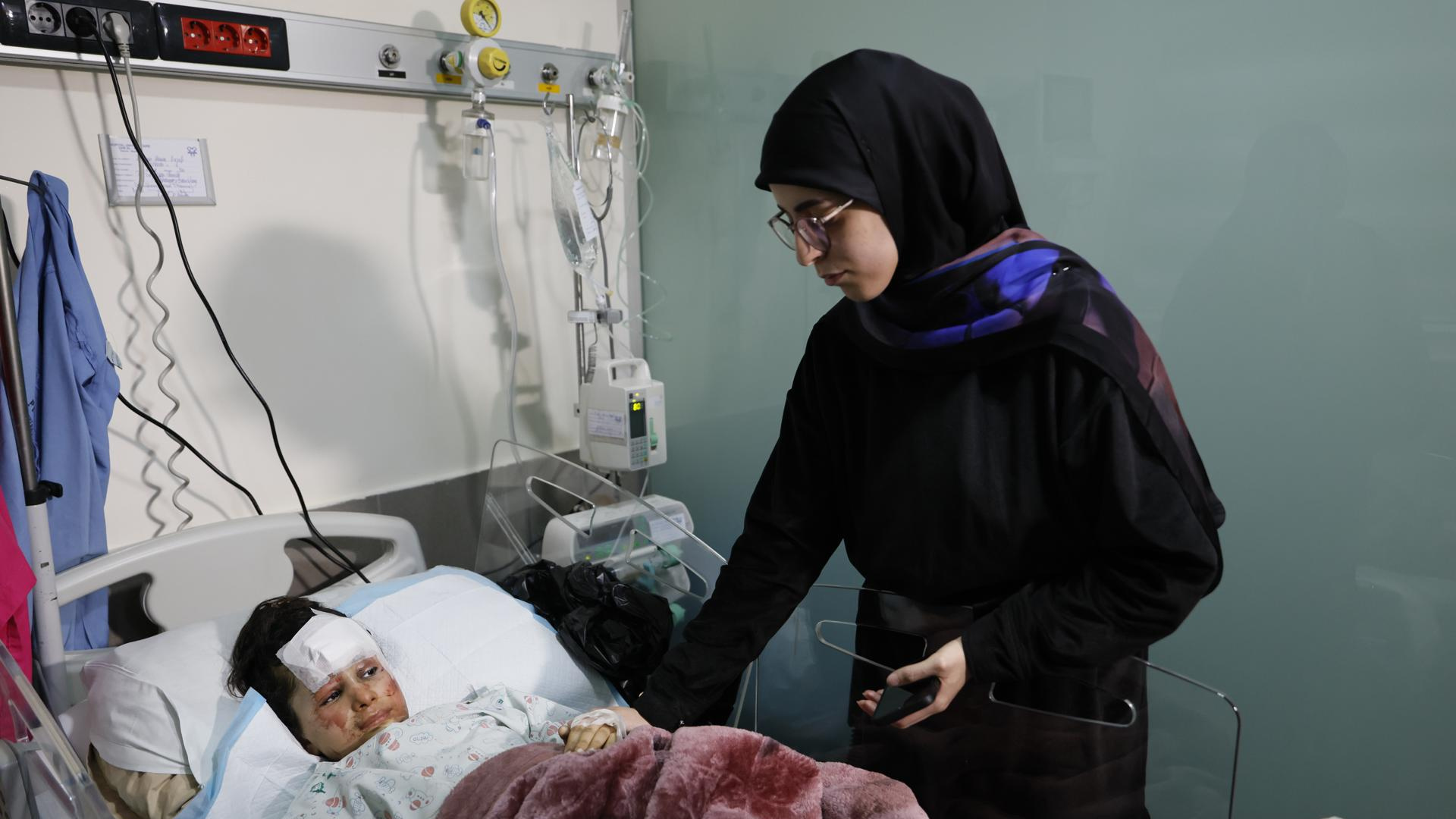 Vivir la ofensiva de Israel contra Hizbulá en un hospital de Líbano: 