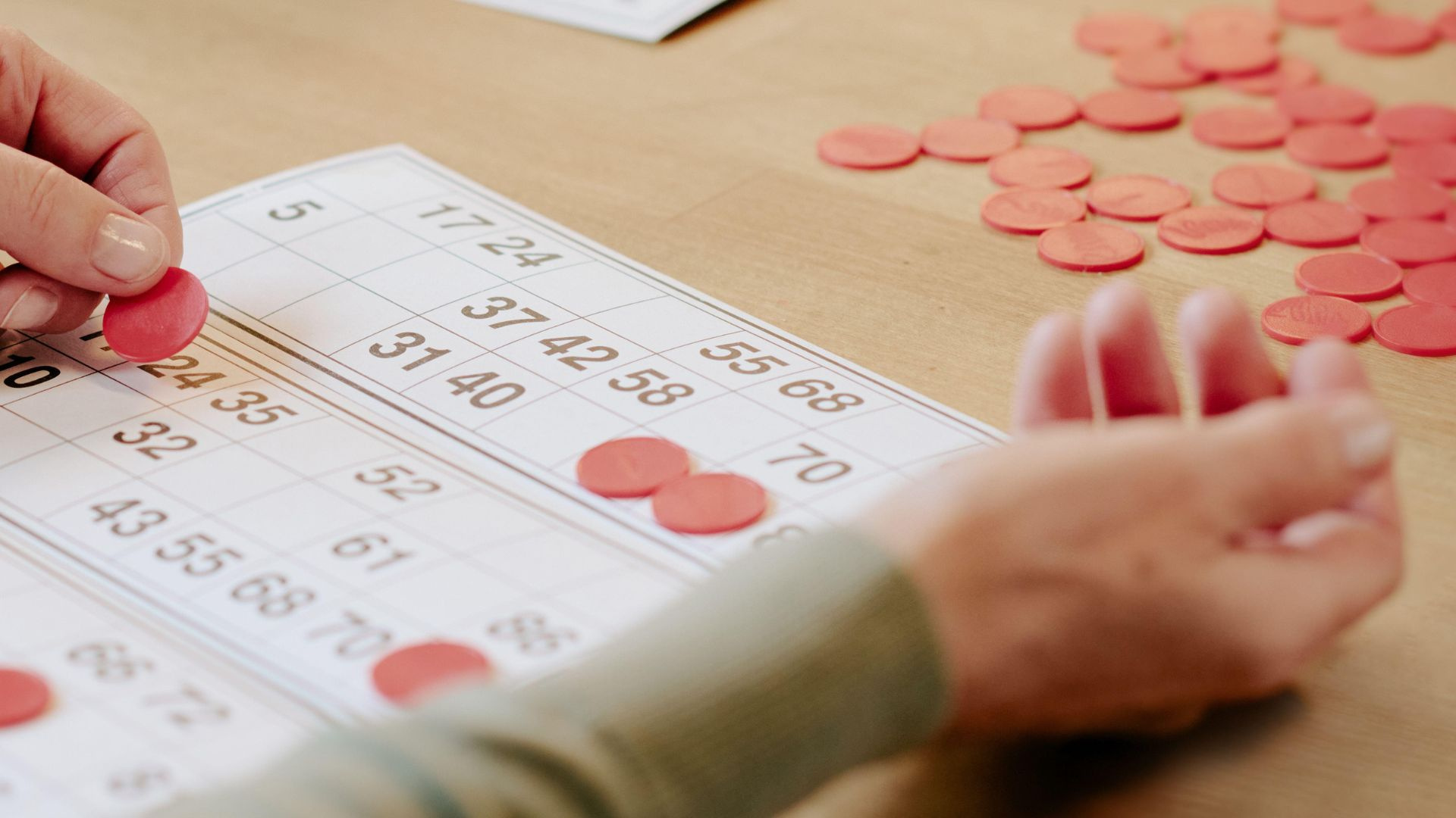 El bingo con dinero en centros de mayores se dirim