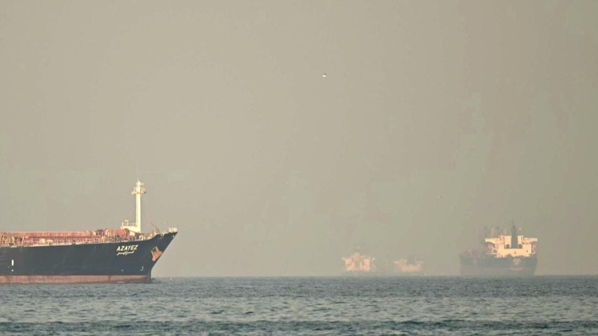 Irán interrumpe de nuevo la navegación de petroleros por el estrecho de Ormuz tras el ataque de Israel al Líbano