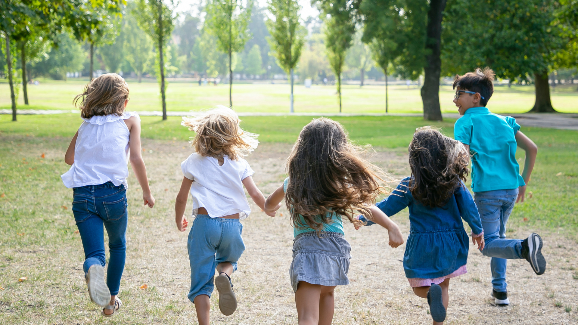 Llega el cambio de hora: la guía de un pediatra para ayudar a los niños a adaptarse