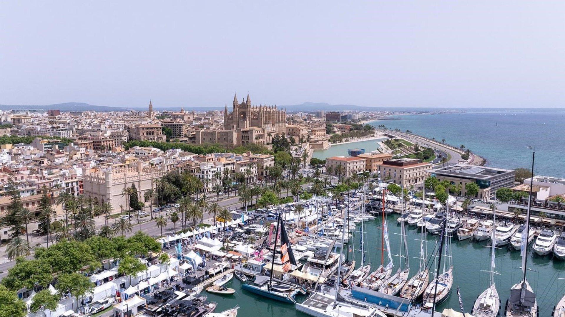 La odisea para conseguir un amarre en Baleares: Una economía media no se puede permitir el acceso al mar