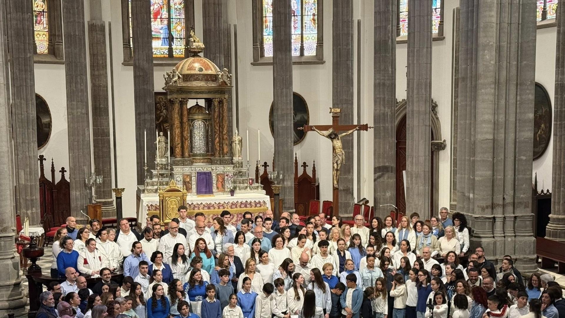 La visita del Papa ya tiene su propio himno: grabado por un coro de más de 1700 personas