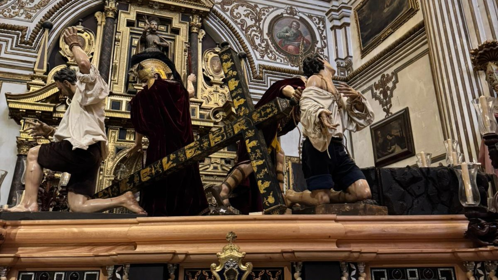 Así es el nuevo paso de Los Estudiantes: inspirado en La Cartuja y con un material sorprendente