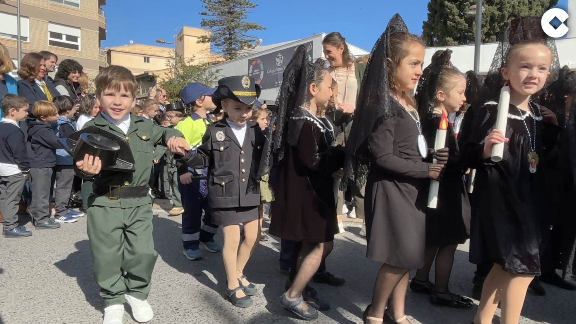 El futuro de la Semana Santa de Motril camina por sus calles