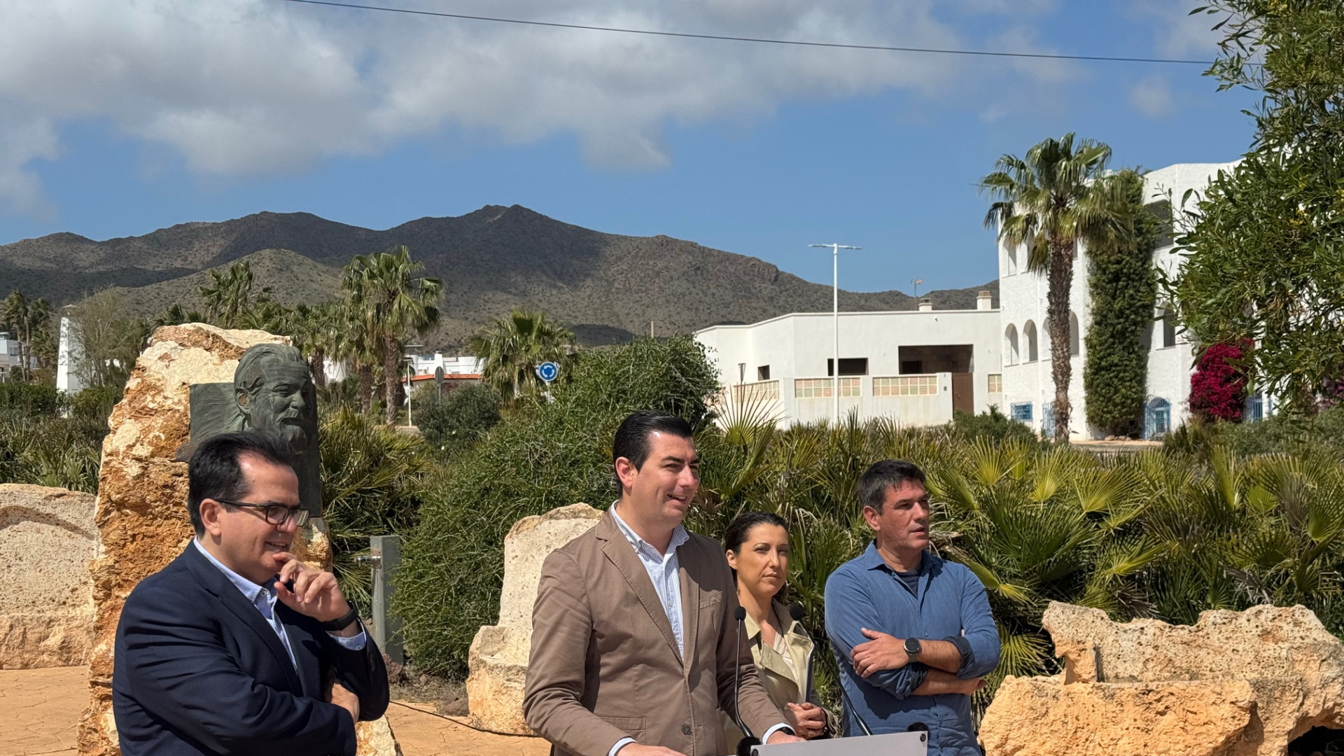 Níjar refuerza su liderazgo ambiental con un acuerdo pionero para la custodia de su patrimonio natural