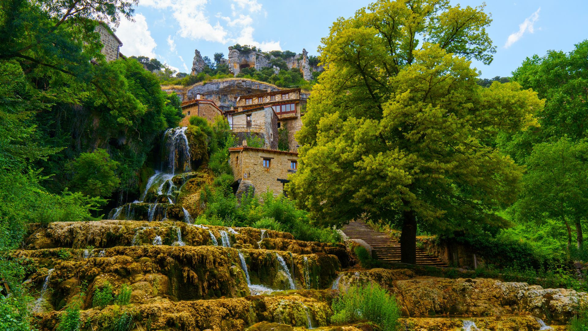 Orbaneja del Castillo (Burgos) entra en el Top 50 de pueblos más buscados de España: 