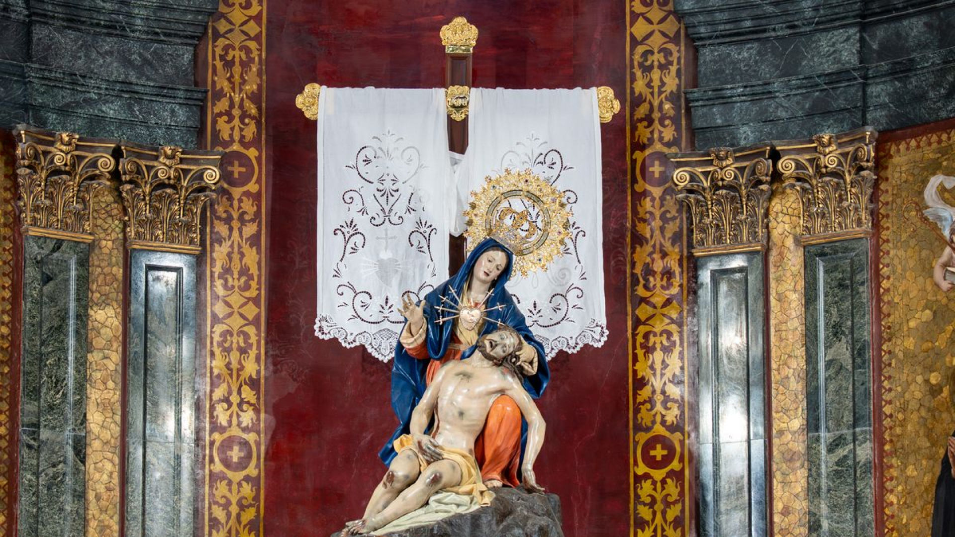 La petición del obispo Lorca Planes a la patrona en el día grande de Cartagena: 'Concédenos serenidad'