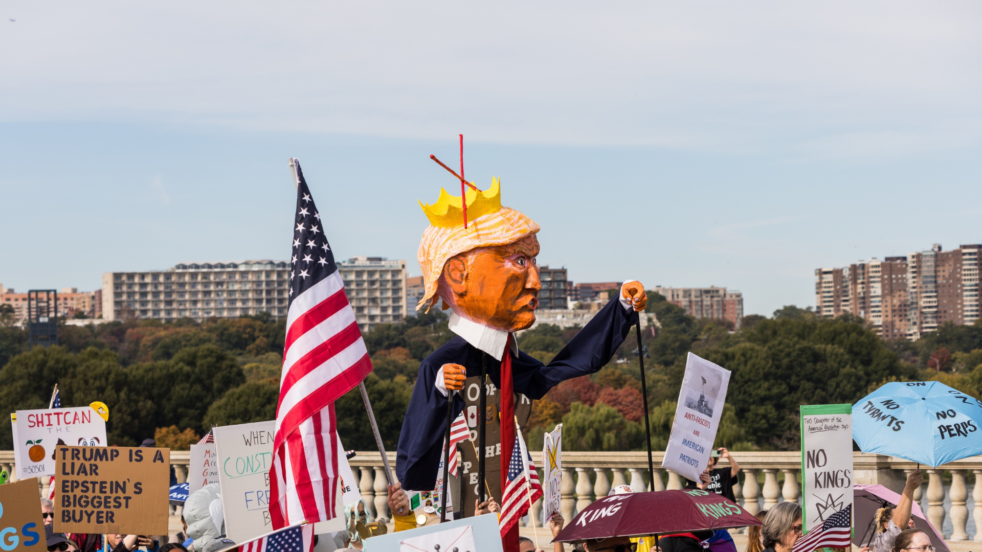 Estados Unidos se alza contra Trump en la histórica protesta 'No Kings'