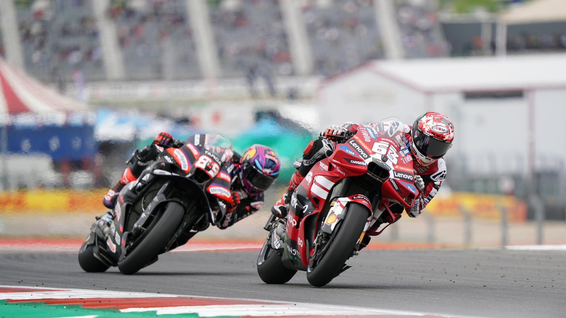 Triunfo de Jorge Martín en el sprint para ponerse líder del Mundial tras la caída de Bezzecchi