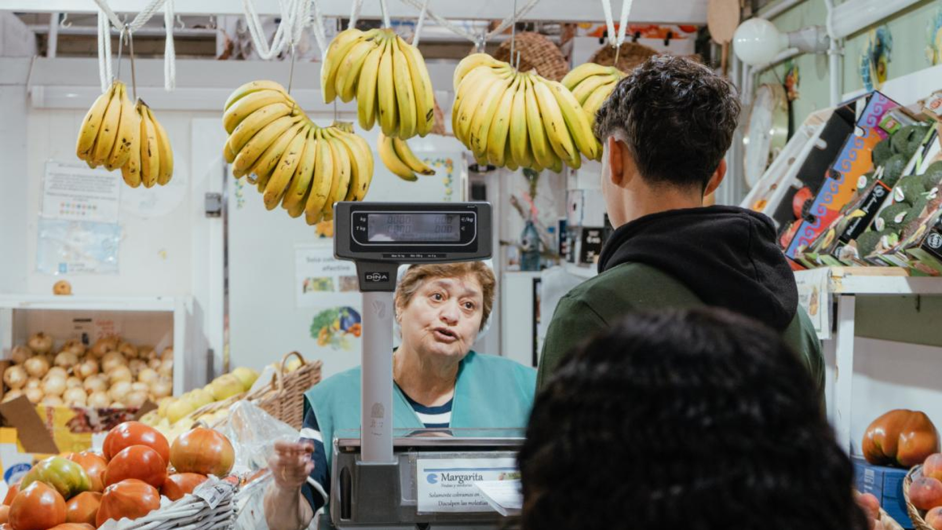 Ferrol da el pistoletazo de salida a la yincana que conecta a los jóvenes con el comercio local