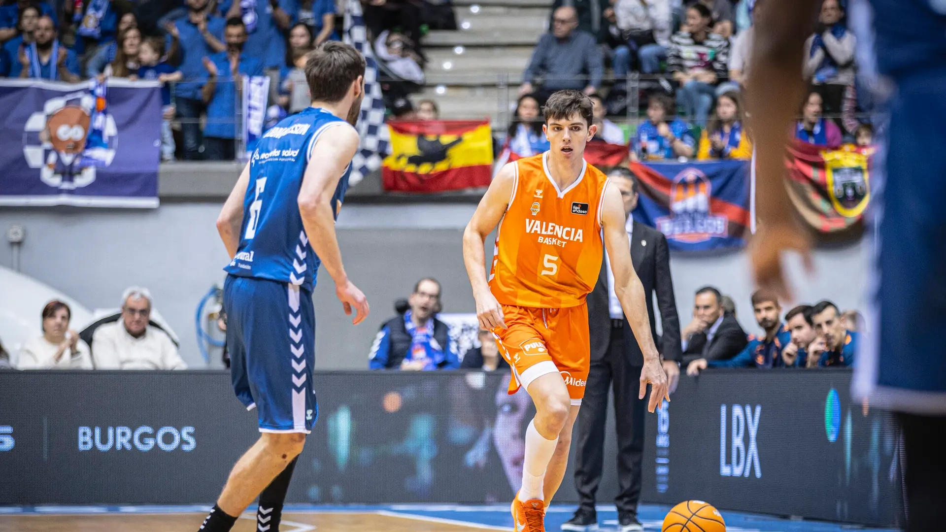 De Larrea lidera a un mermado Valencia Basket a solventar la complicada visita a Burgos (74-79)