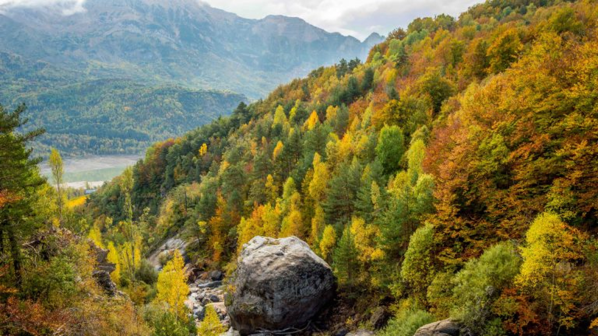 El Pirineo vive una Semana Santa histórica con casi 3 metros de nieve y una ocupación que roza el lleno