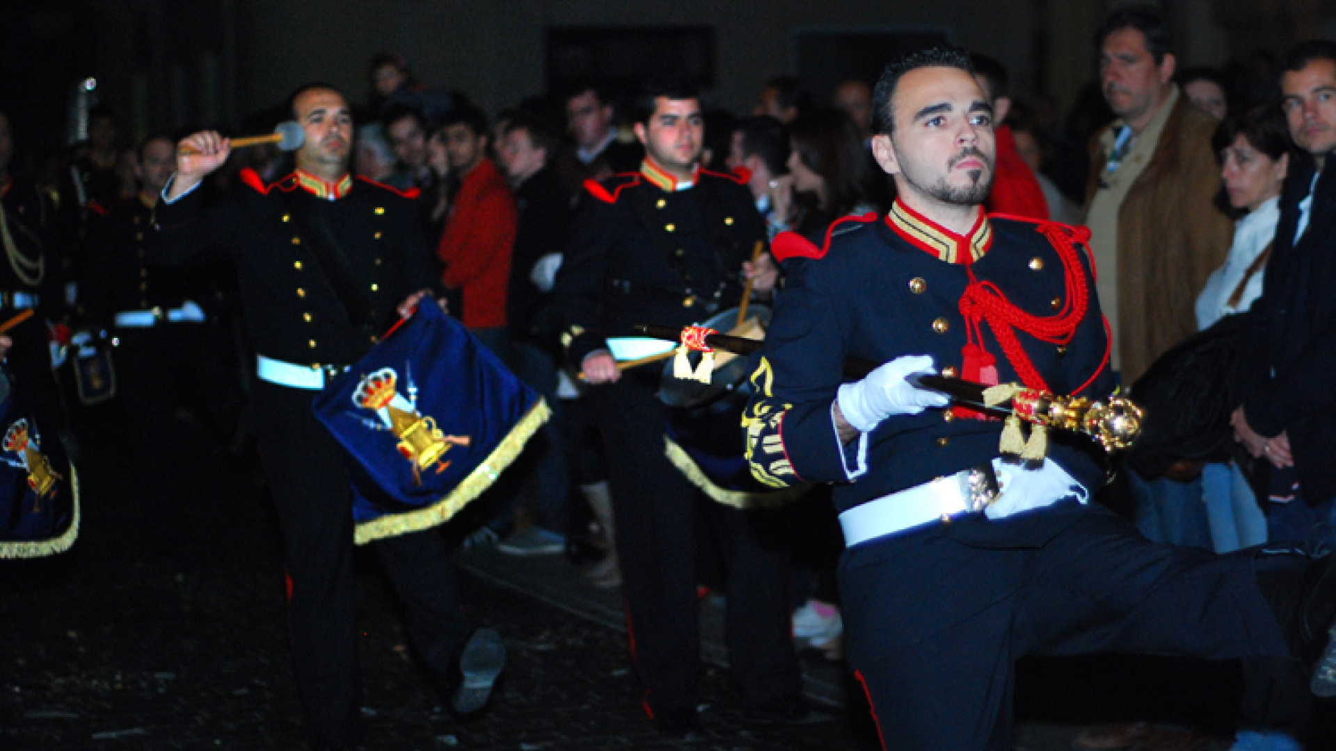 El silencio más solemne en la última procesión california en la Semana Santa de Cartagena