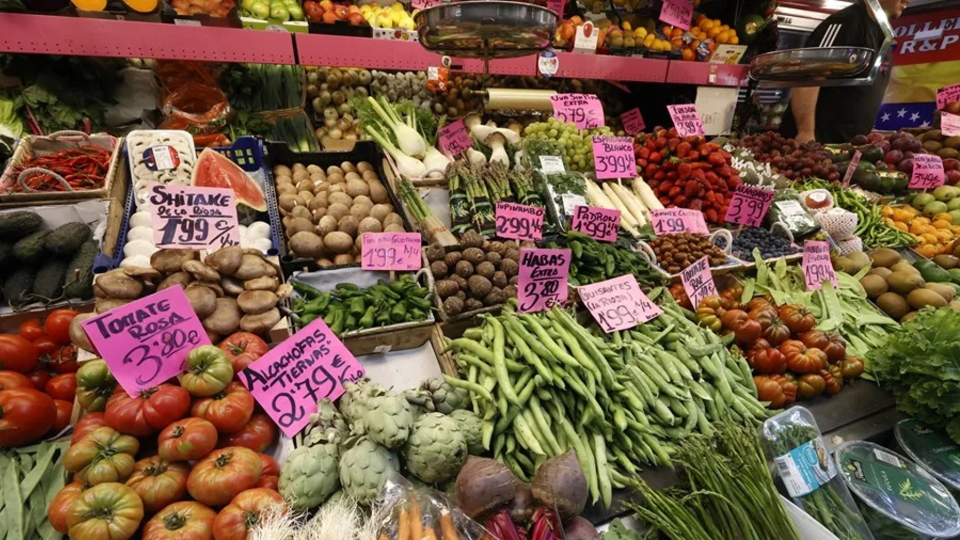 Los salarios vuelven a crecer por debajo de la inflación y golpean el poder adquisitivo de los trabajadores