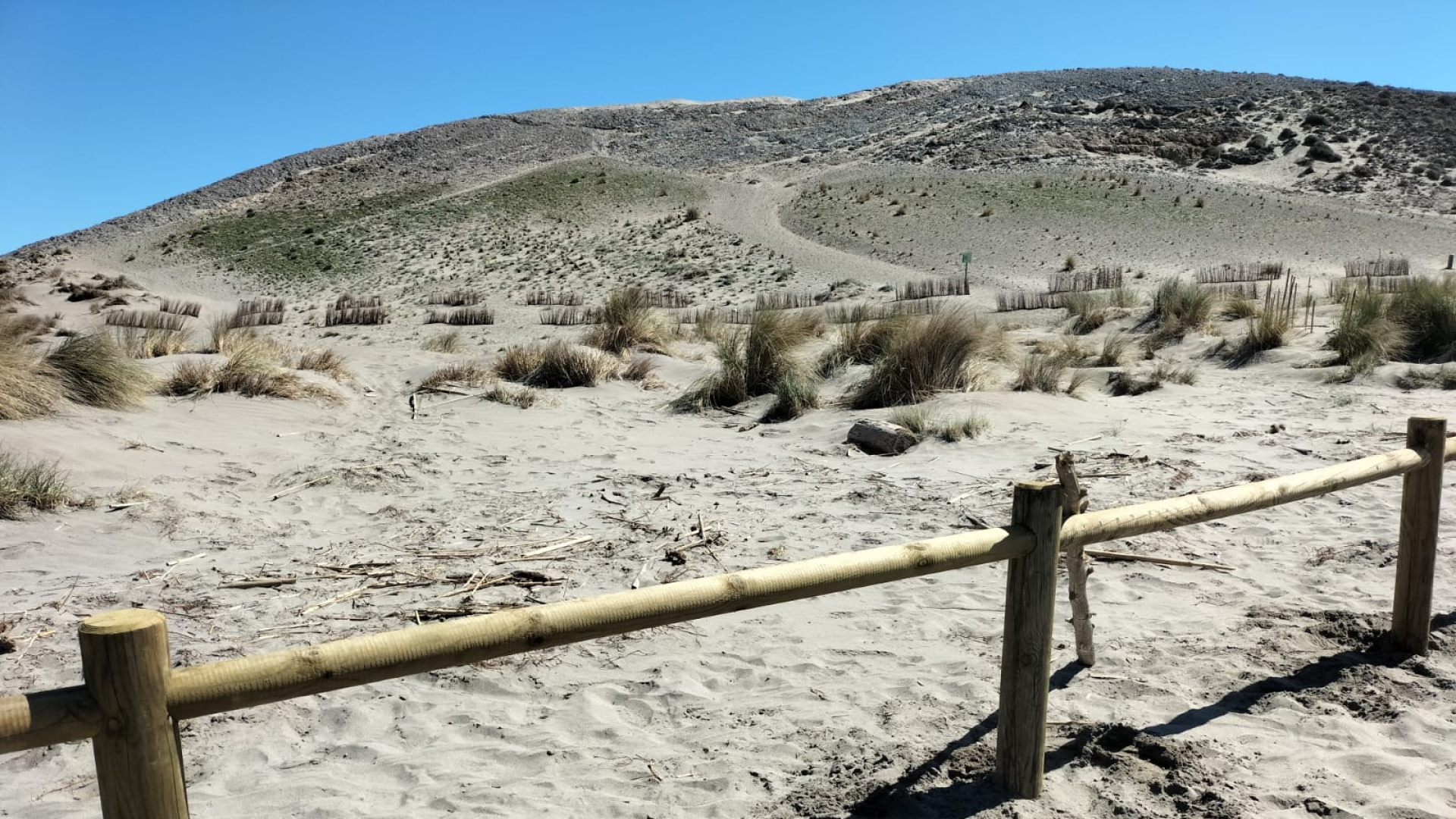 La Junta avisa sobre el tesoro de Cabo de Gata: tocar esta duna te puede costar 60.000 euros