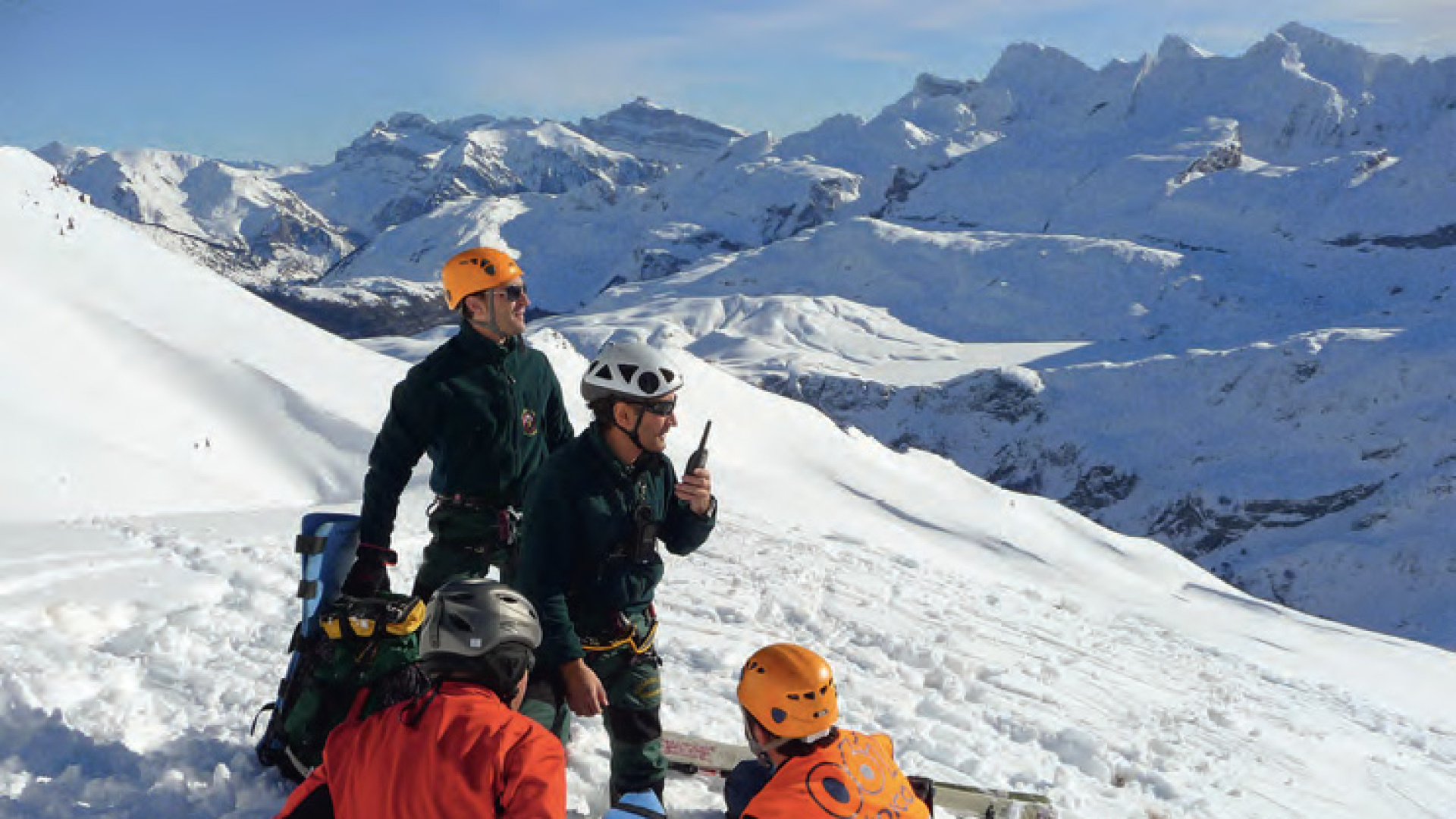 Por qué las avalanchas en los Pirineos son cada vez más pequeñas pero más frecuentes, y afectan a actividades humanas, según un estudio
