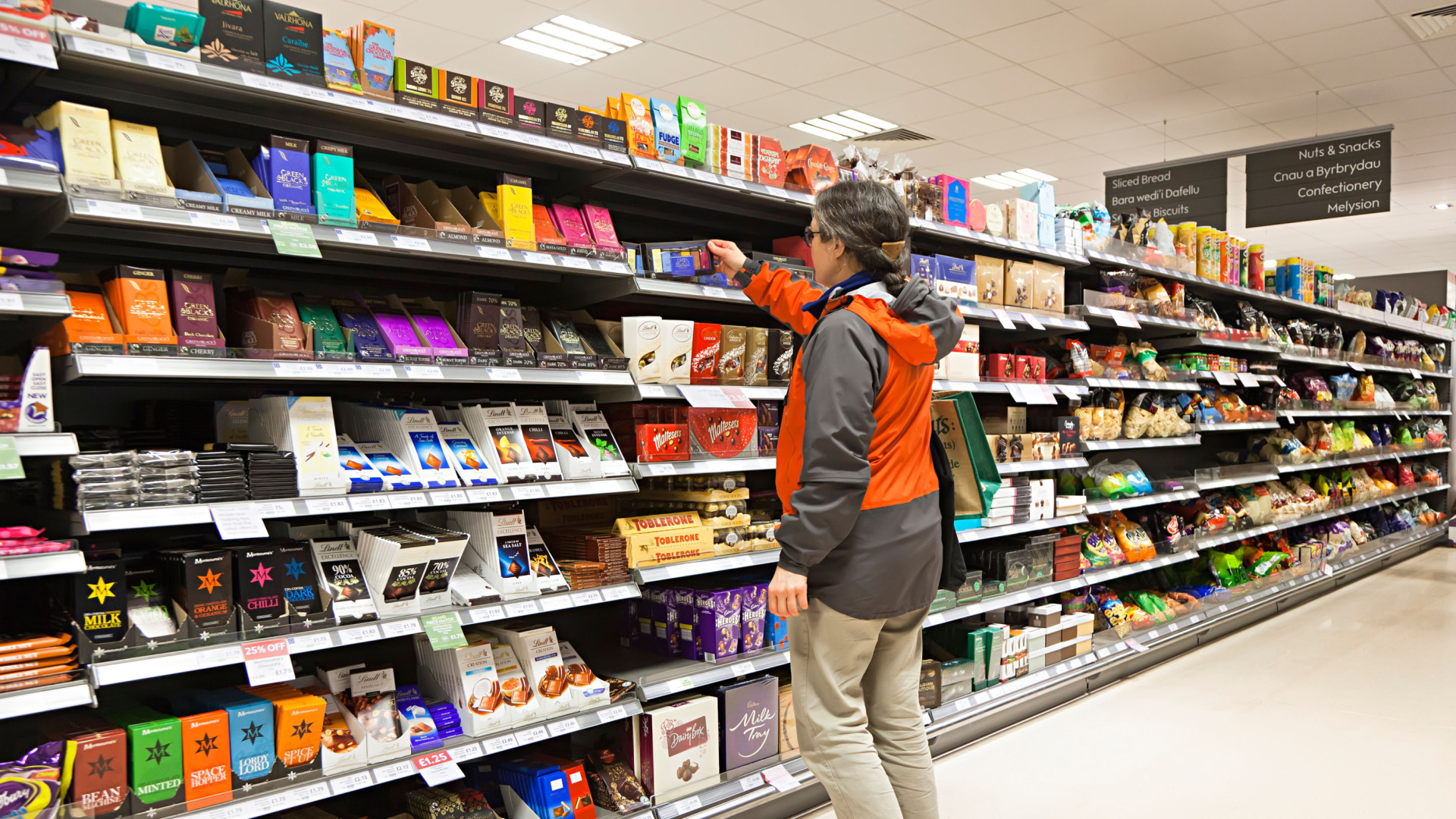 El precio de productos como el jamón o el chocolate sube por los robos en supermercados: "El coste de los hurtos supone un 1,5% de lo que paga el cliente"