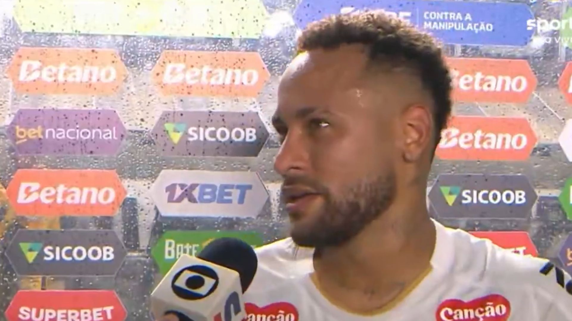 Neymar monta un incendio en Brasil por un comentario misógino hacia el árbitro: "Se levantó de chico"