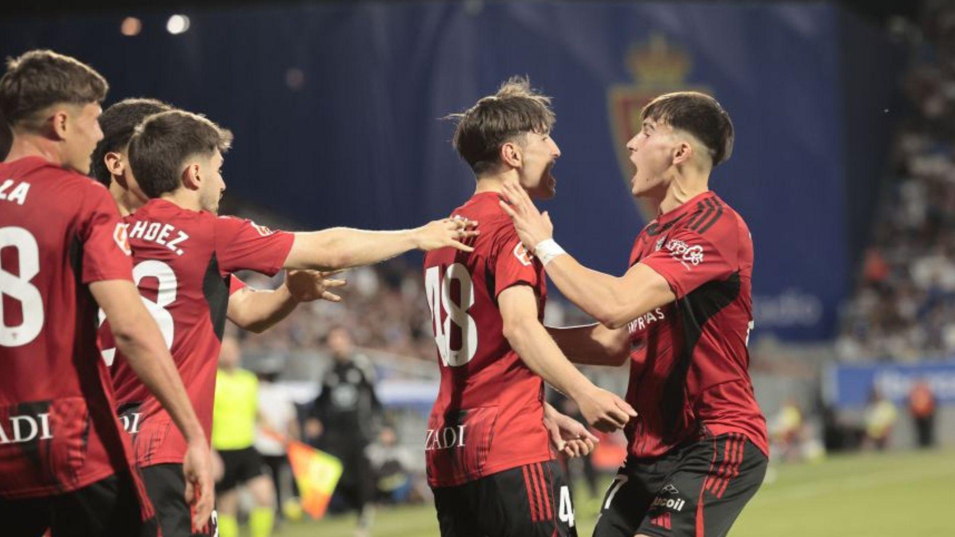 El Mirandés gana al Zaragoza y vuelve a creer en la permanencia