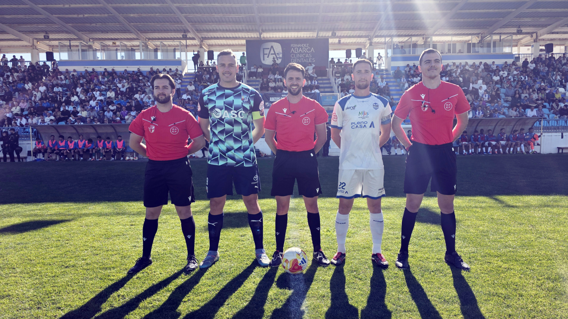 Empate del nuevo líder Mijas ante un CF Motril que al menos salvó un punto