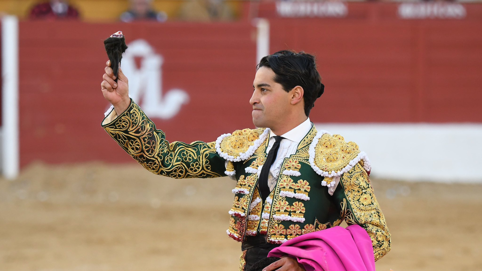 Mario Navas sella su clasificación para la segunda fase de la Copa Chenel