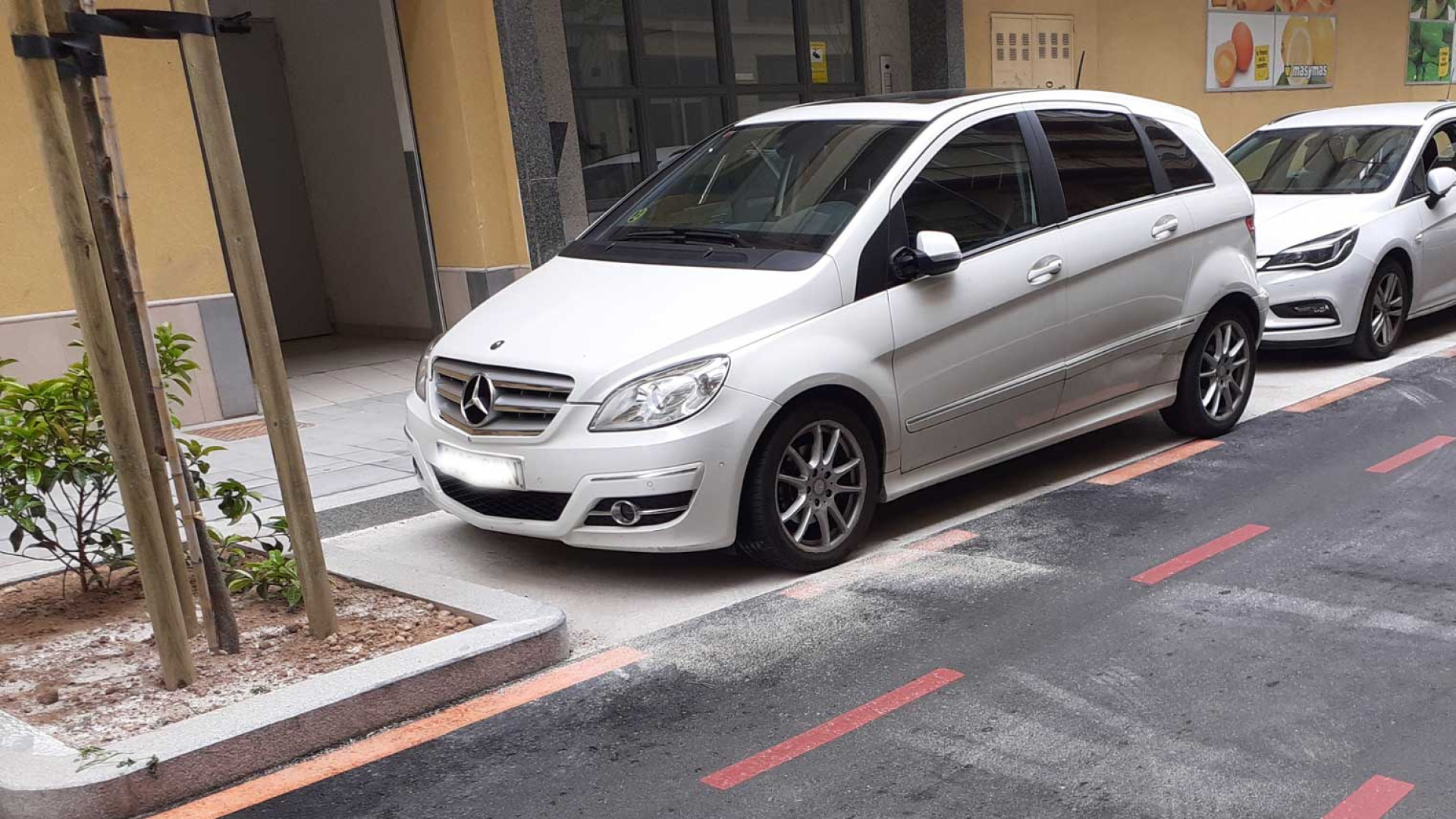 Adiós a pagar por aparcar: el cambio en la ORA de Alicante que promete aliviar a los vecinos