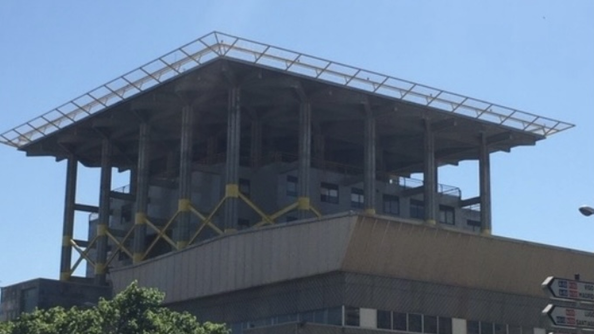 Detienen a cuatro personas por la explotación sexual de mujeres en un establecimiento de Coles (Ourense) en condiciones gravosas