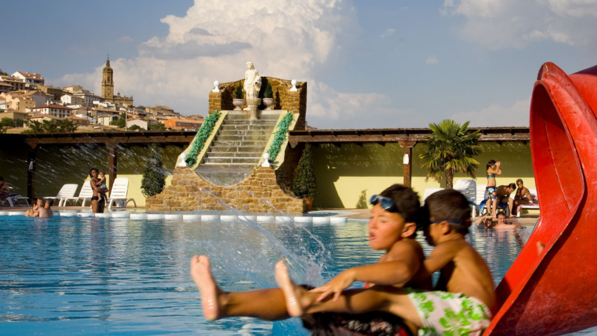 Navarra comienza la temporada turística con una Semana Santa de récord