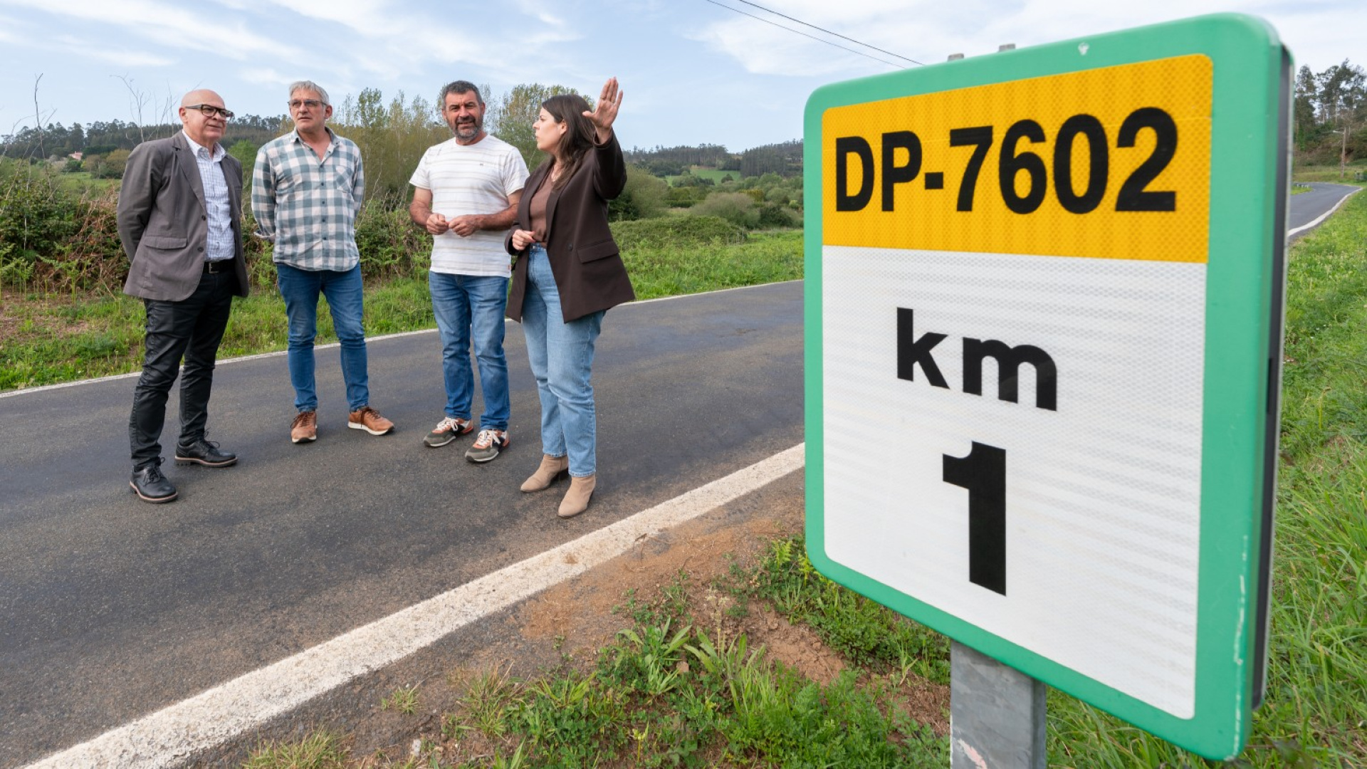 La Deputación reactiva la ampliación de la carretera San Sadurniño-Riboira con una nueva senda peatonal
