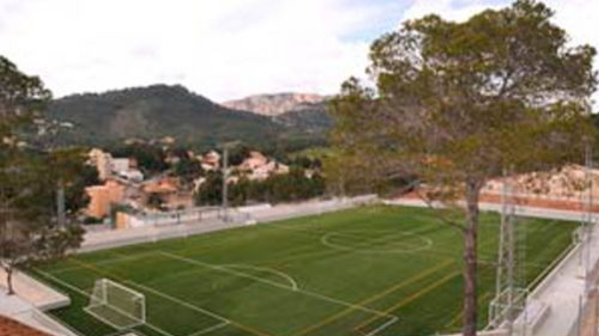 Un adulto agrede a un niño de 12 años en un partidillo informal en Lloseta