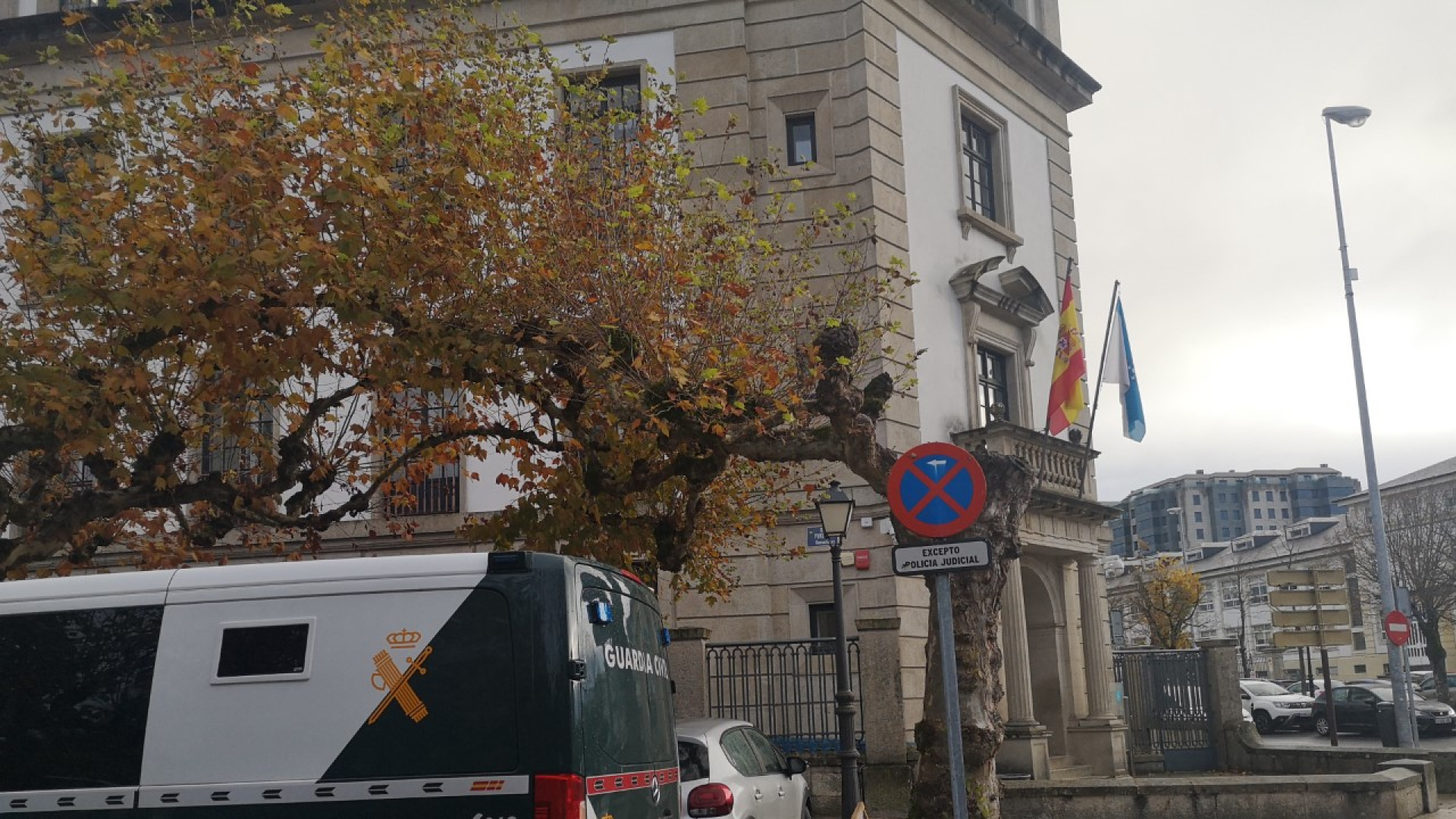 Acepta dos años de prisión en Lugo por arrancarle dos dientes de un puñetazo a otro conductor tras una discusión de tráfico