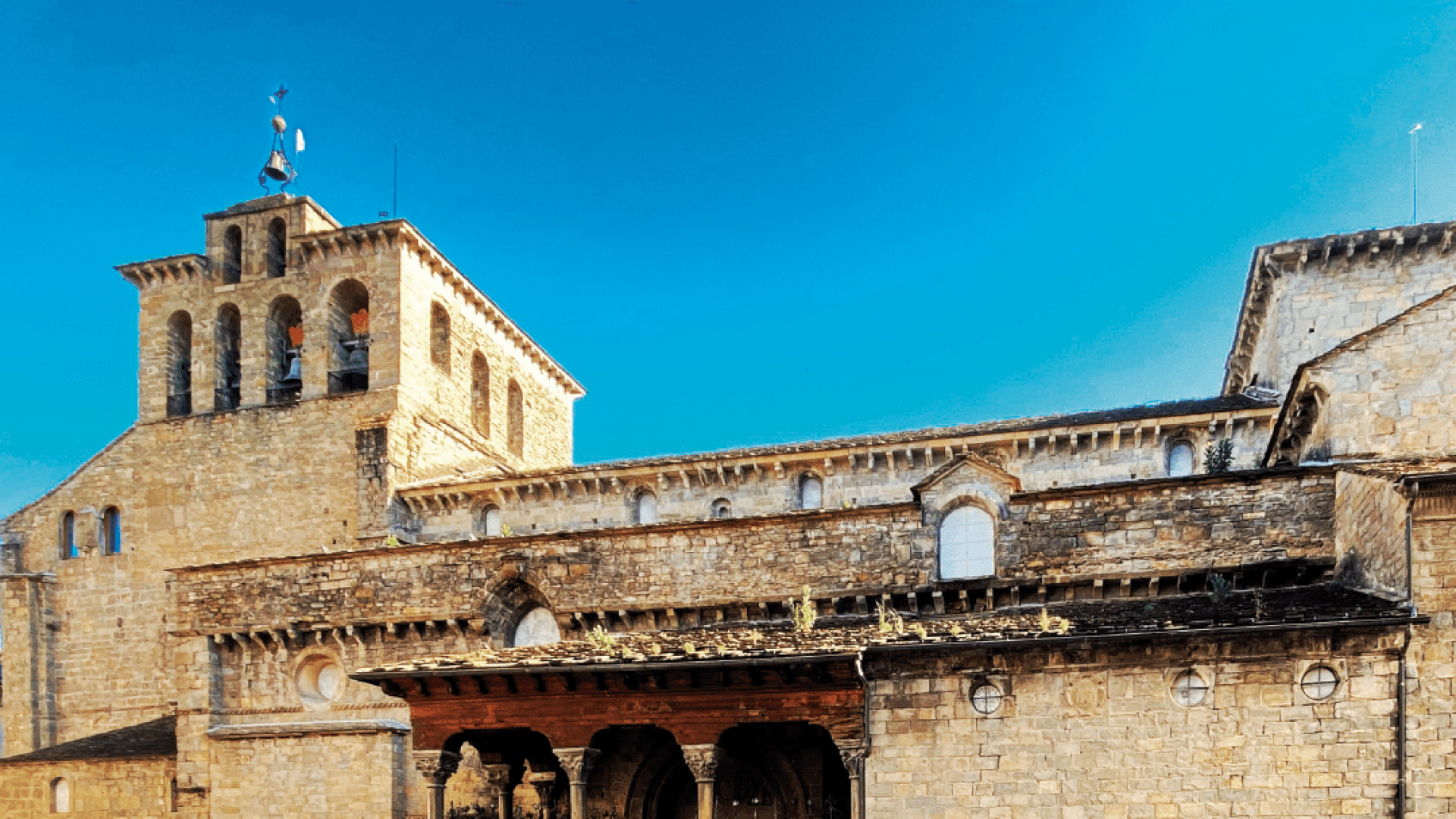 Jaca desvela los secretos de sus tres relojes de sol ocultos en la Catedral