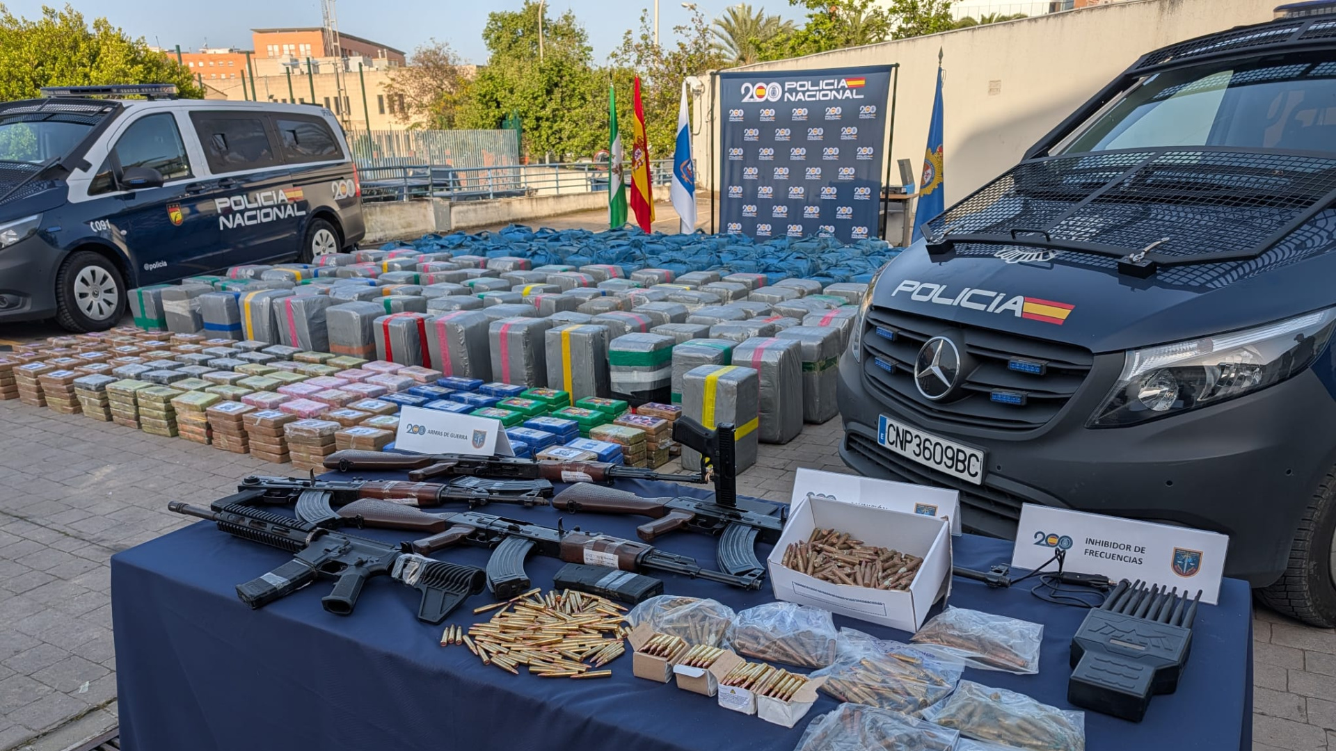 Las rutas del hachís se convierten en la nueva autopista de la cocaína en Europa